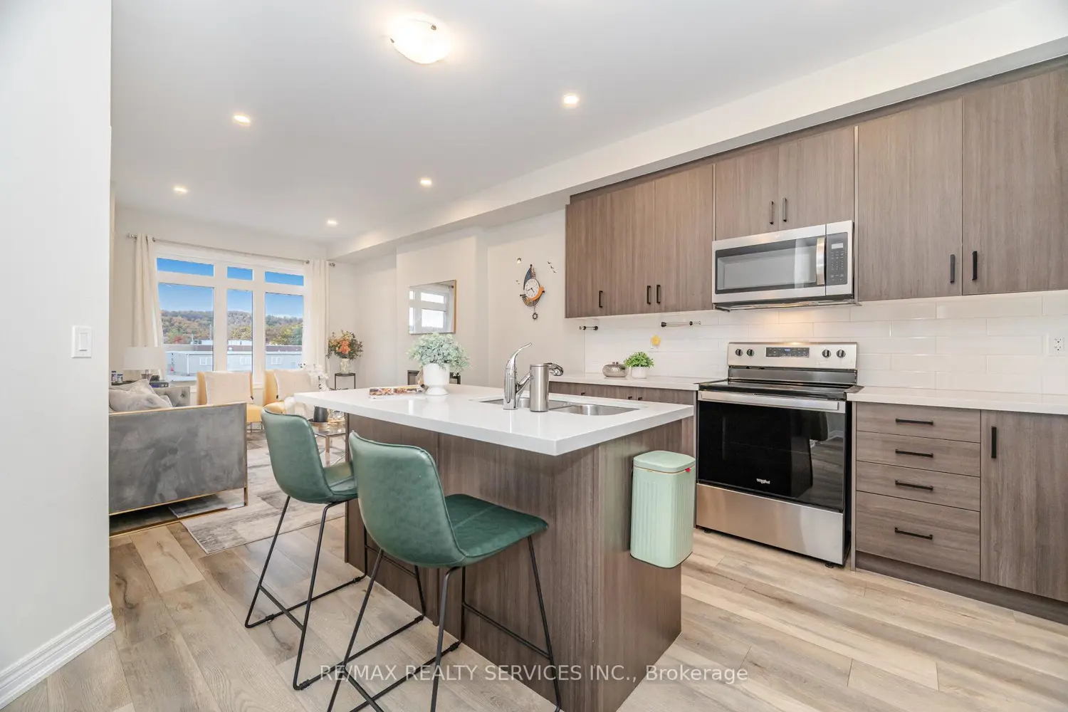 Additional image 6 of 40 Zinfandel Drive 3