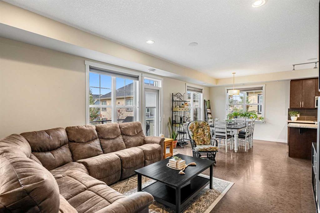 Additional image 6 of 1026 Mckenzie Towne Villas SE, Calgary, AB, T2Z 1E4