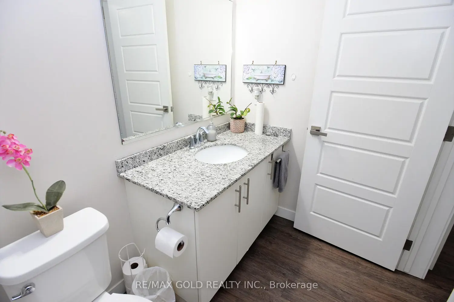 Additional image 18 of 175 Commonwealth Street 107