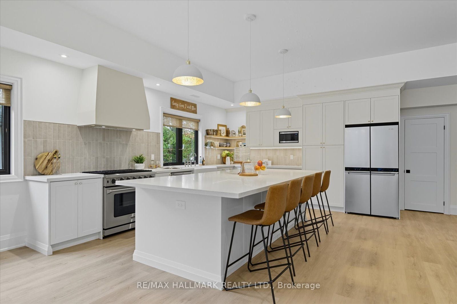 17 Mill Street, East Gwillimbury, ON, L0G 1M0