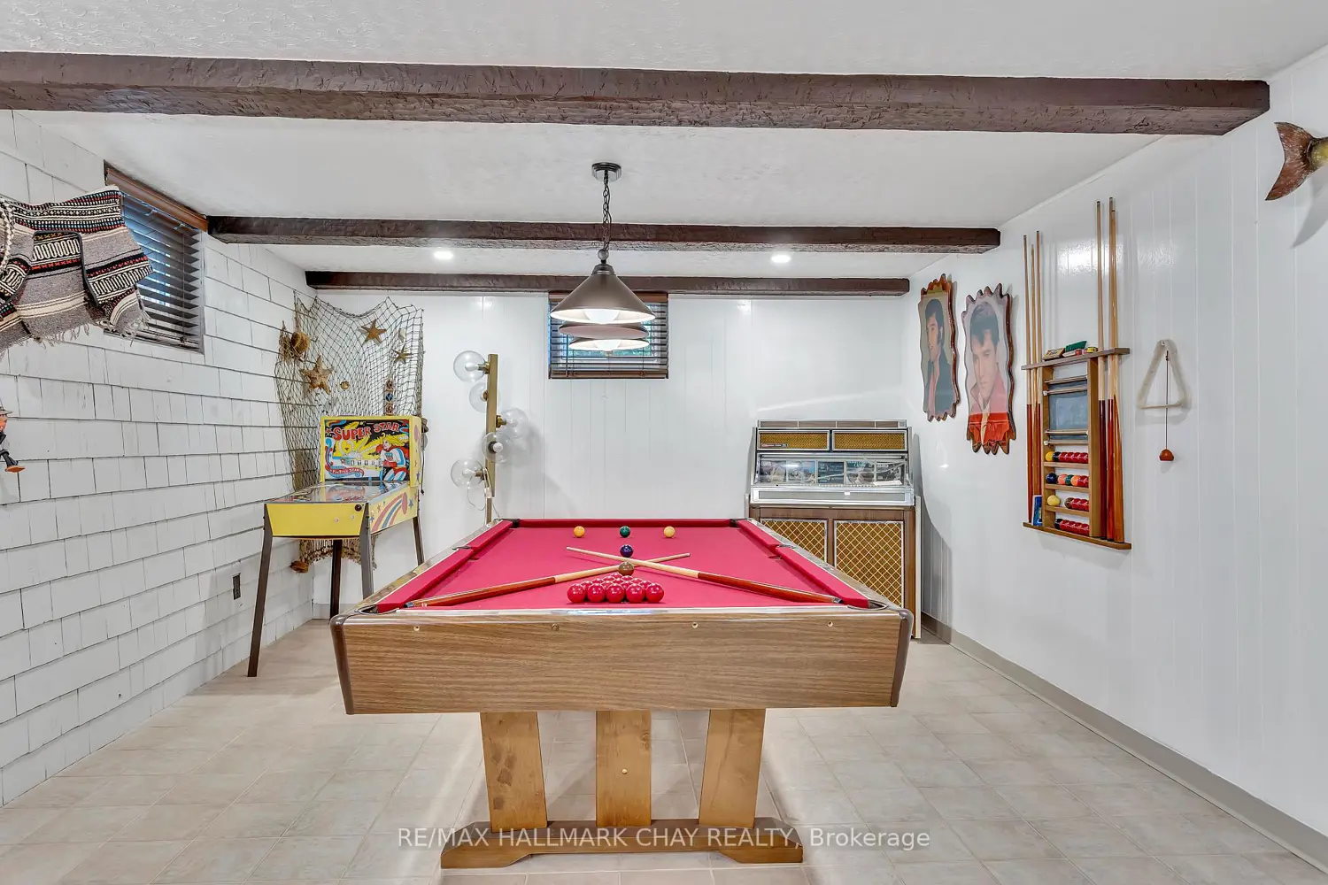 Additional image 16 of 1009 Fairbairn Street