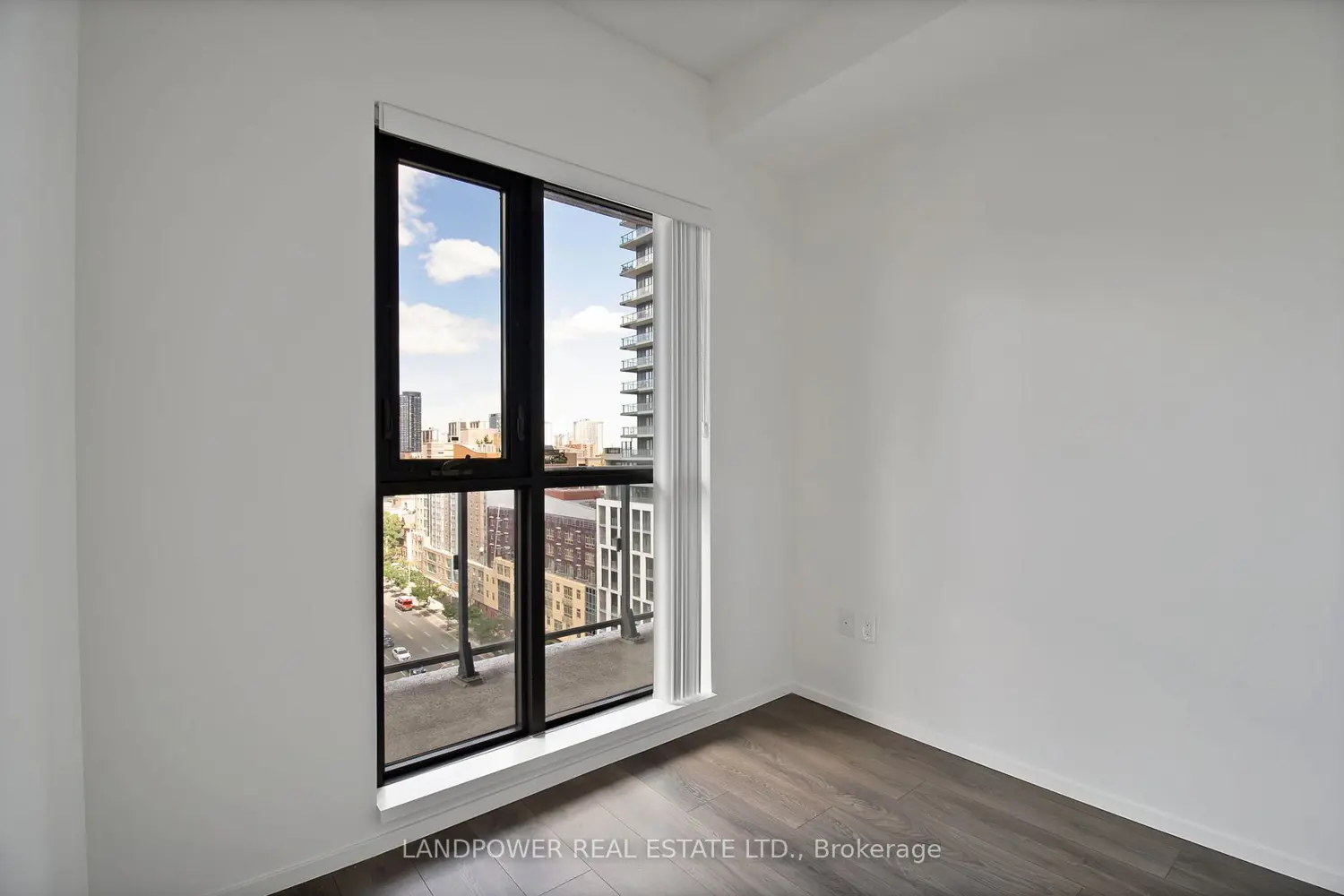 Additional image 16 of 159 Dundas Street 1107