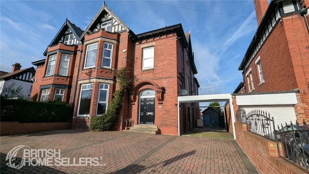 Additional image 2 of 6 bed semi-detached house for salePark Road, Hartlepool, Durham TS26