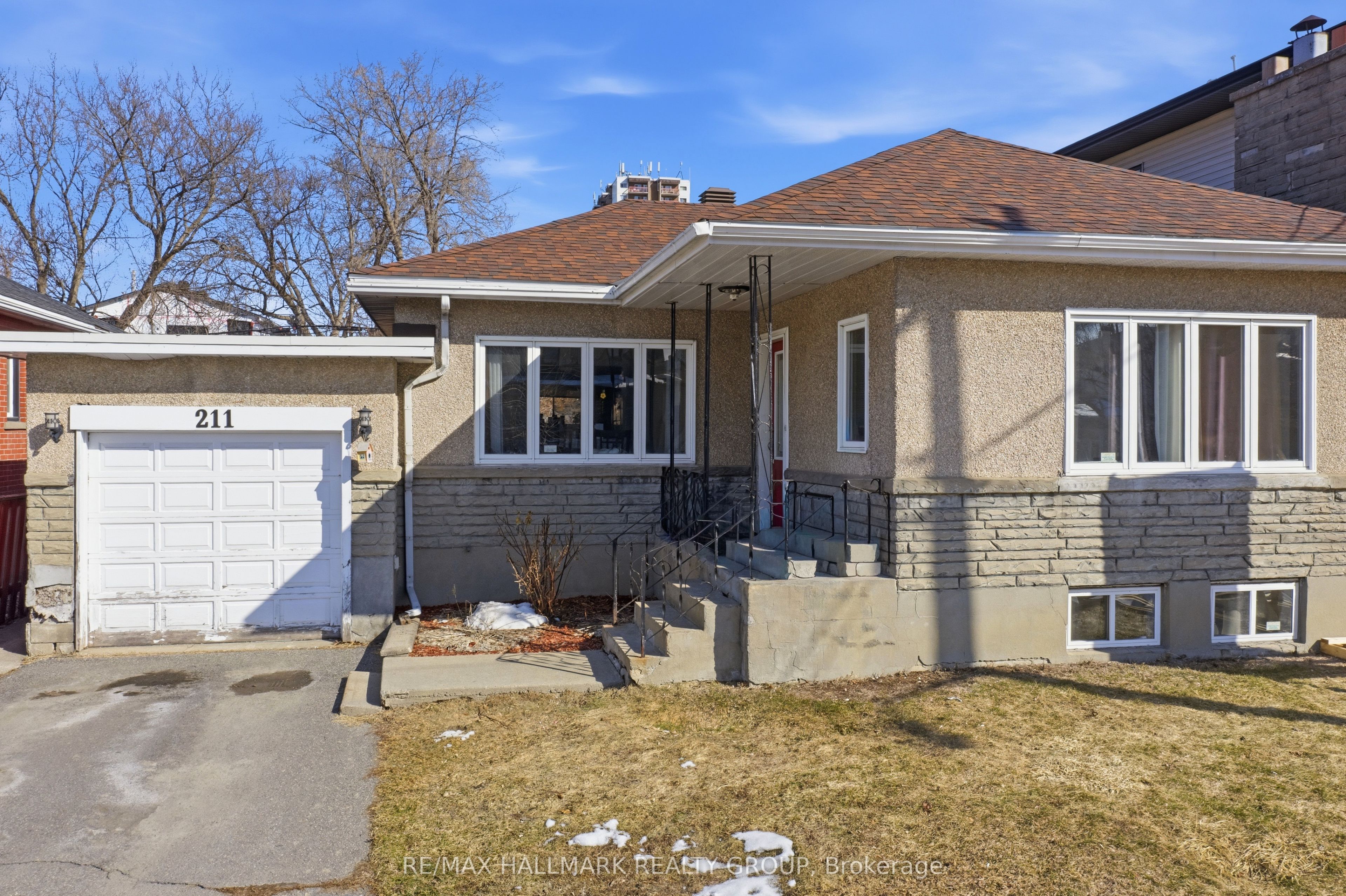 211 Columbus Avenue, Ottawa, ON, K1K 1P7