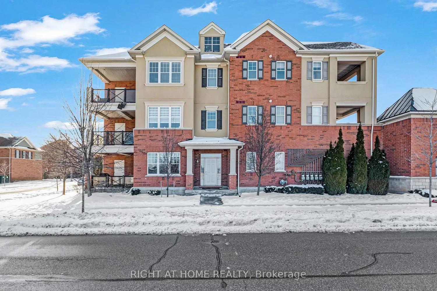 277 Gatwick Drive 101 photo 2