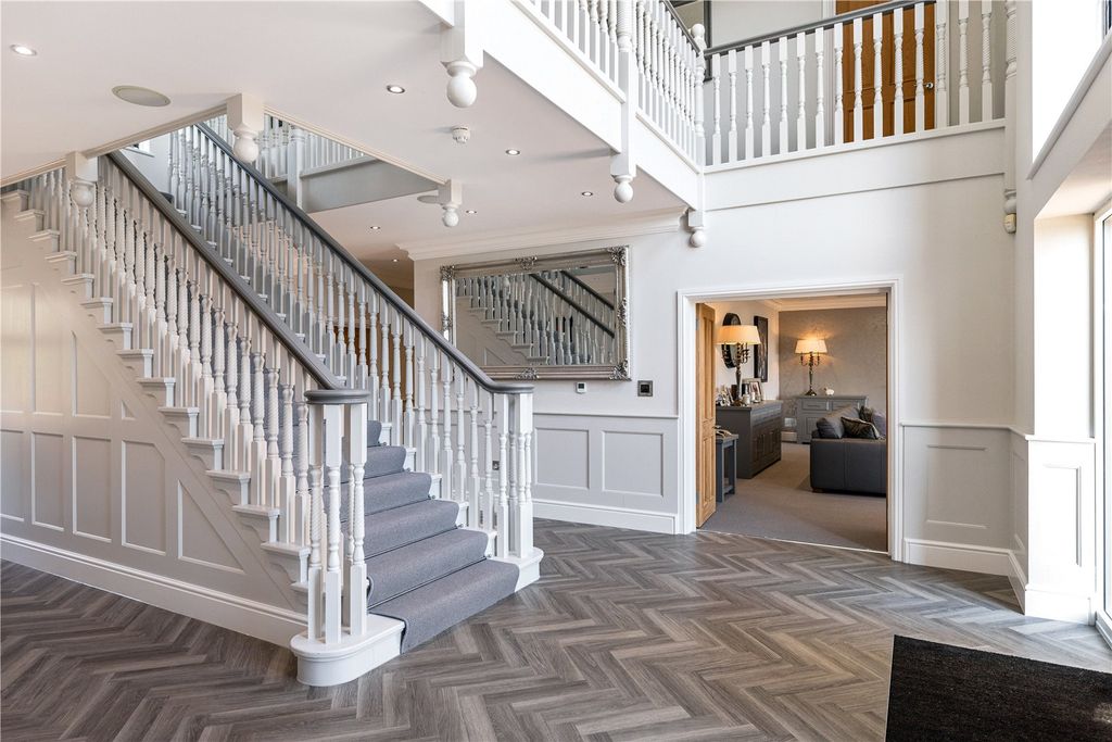 Additional image 5 of 6 bed detached house for salePilgrims Way, Kemsing, Sevenoaks, Kent TN15