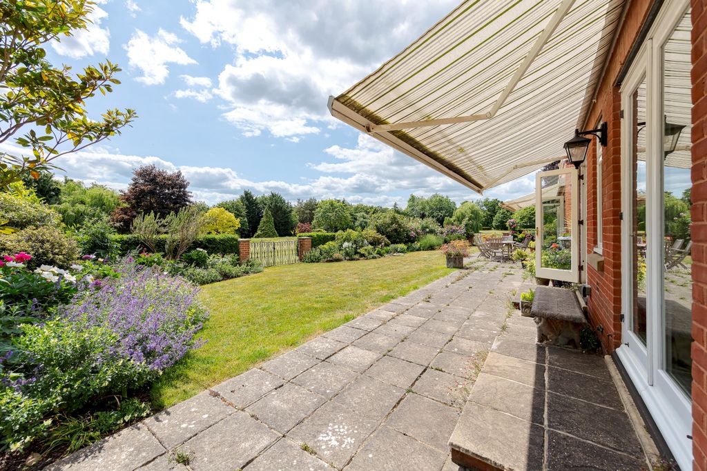 Additional image 2 of 3 bed flat for saleThe Coach House, Springwood Park, Tonbridge, Kent TN11