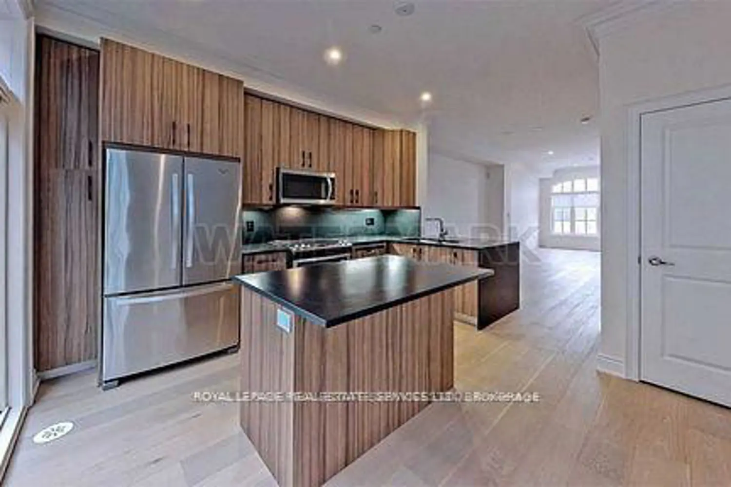 Additional image 10 of 3879B Bloor Street