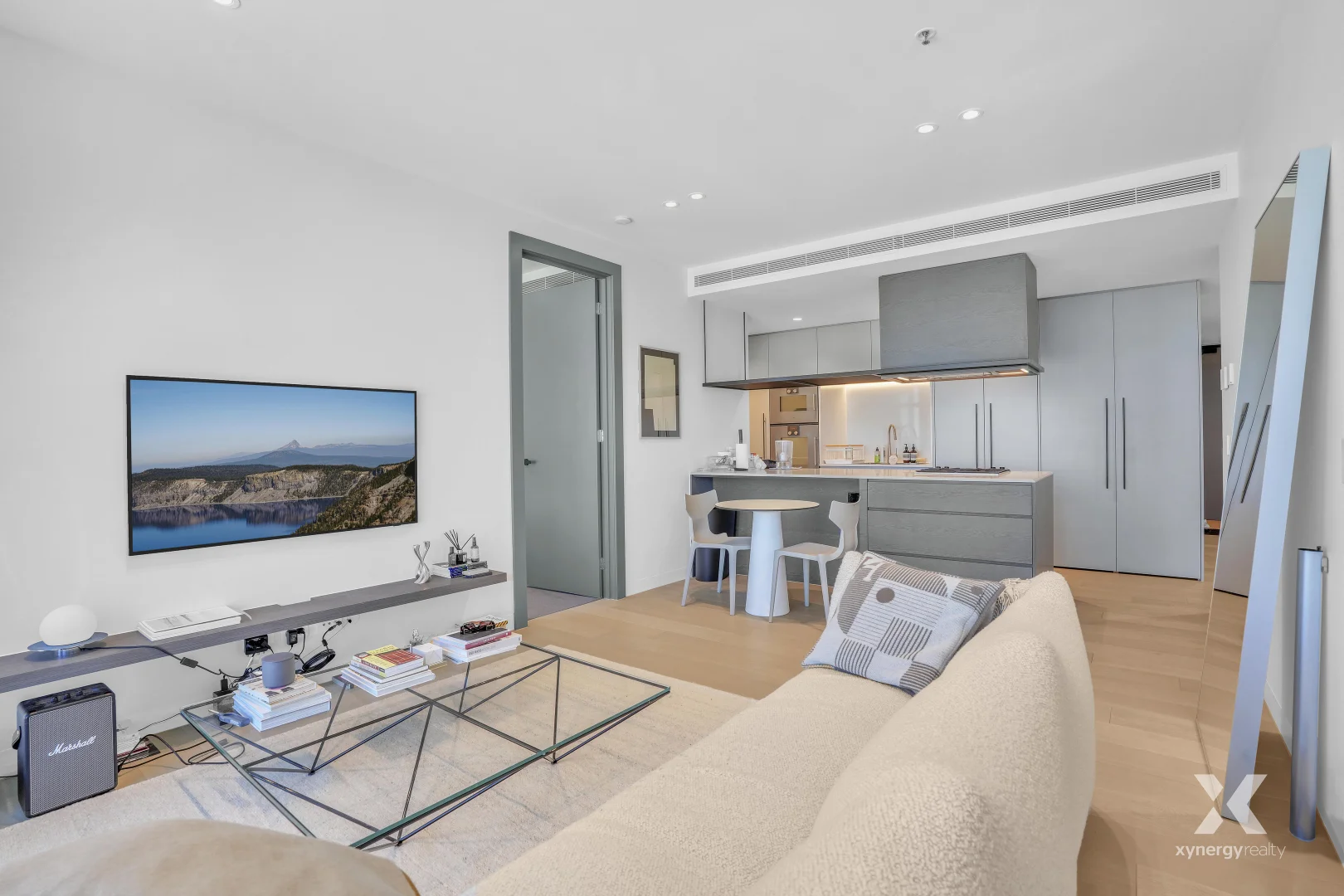 1010/25 Waterfront Way, Docklands VIC 3008 photo 4