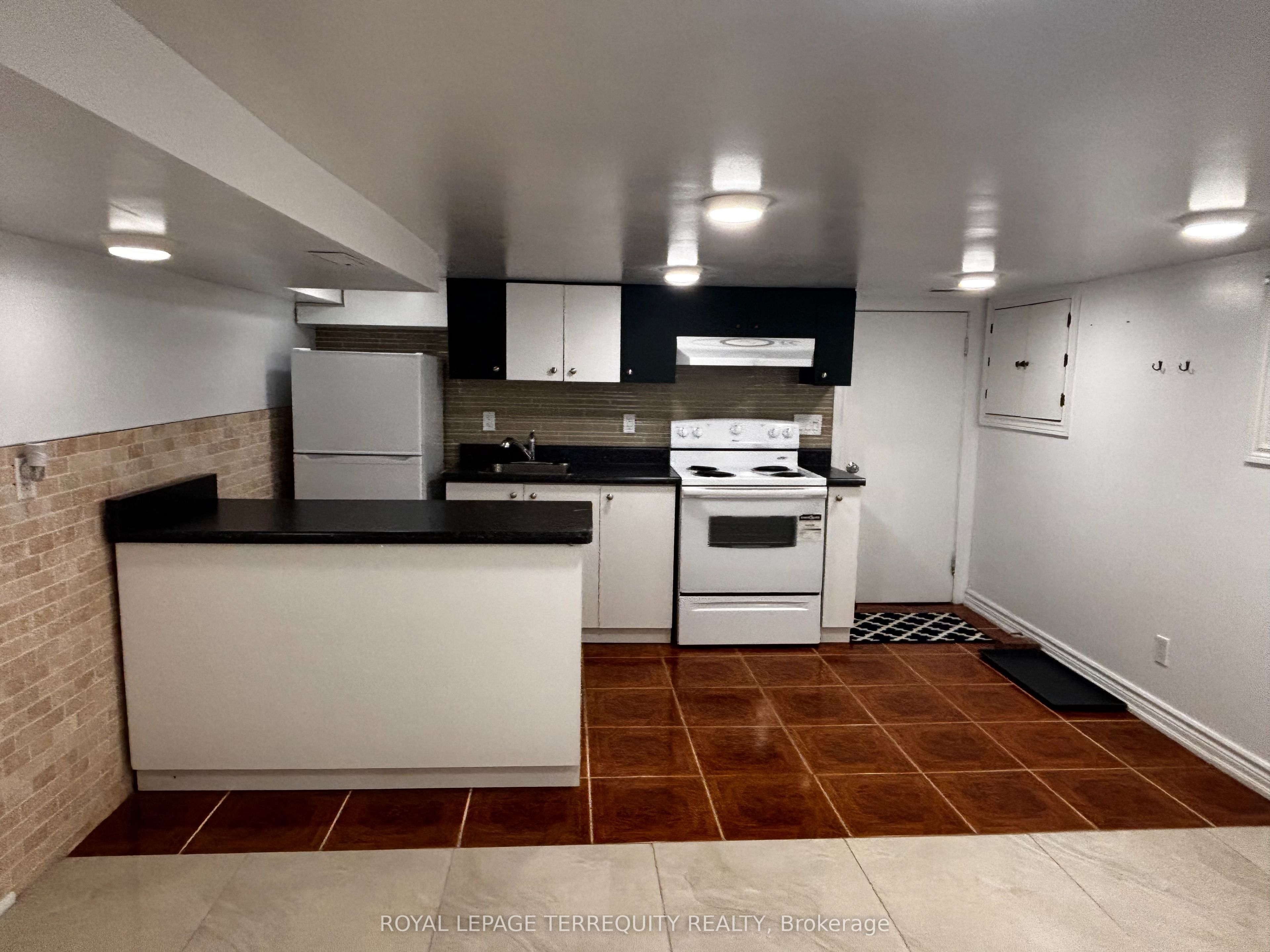 Additional image 2 of Basement-433 Symington Avenue, Toronto, ON, M6N 2W4