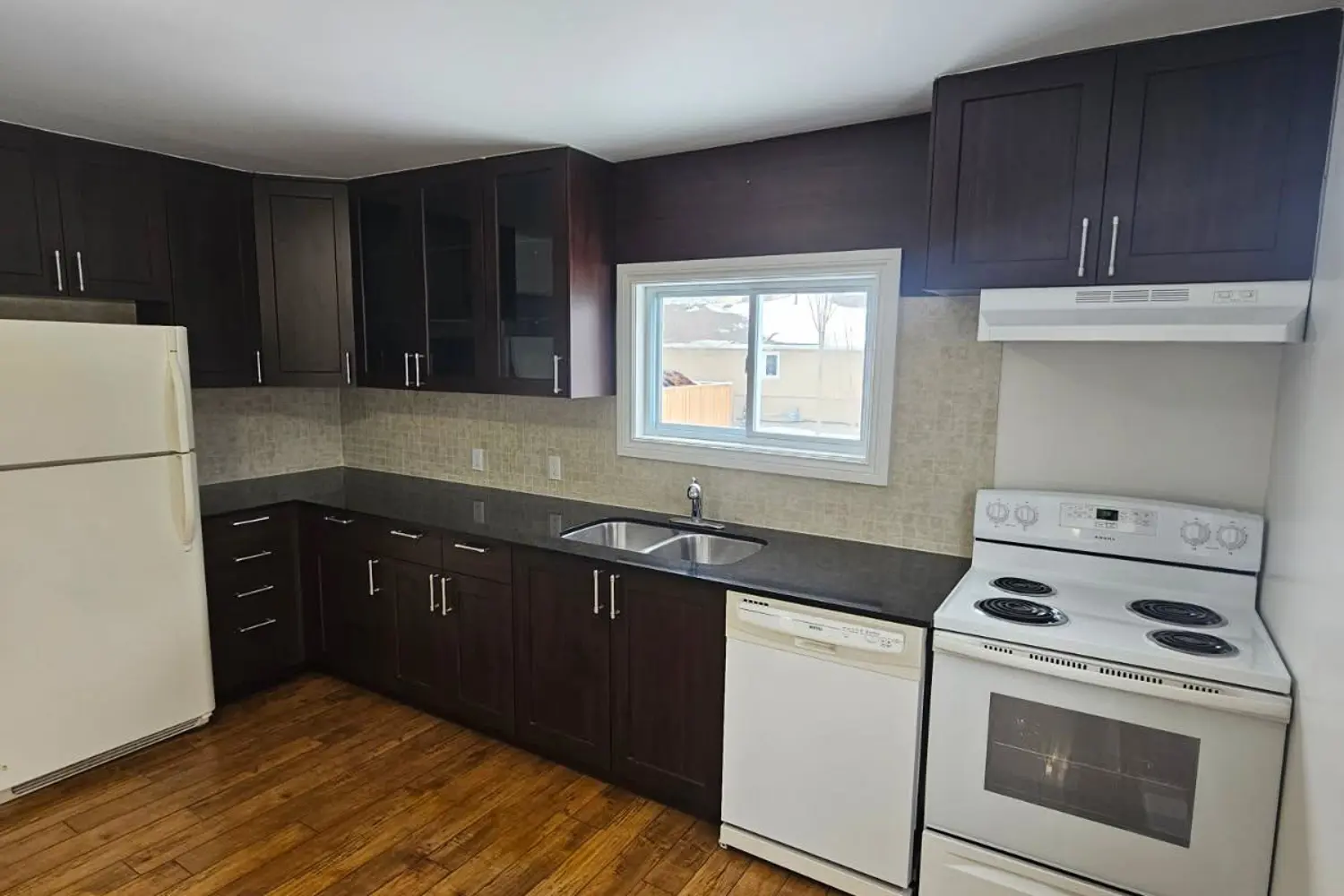 Additional image 9 of 4360 Petrolia Line