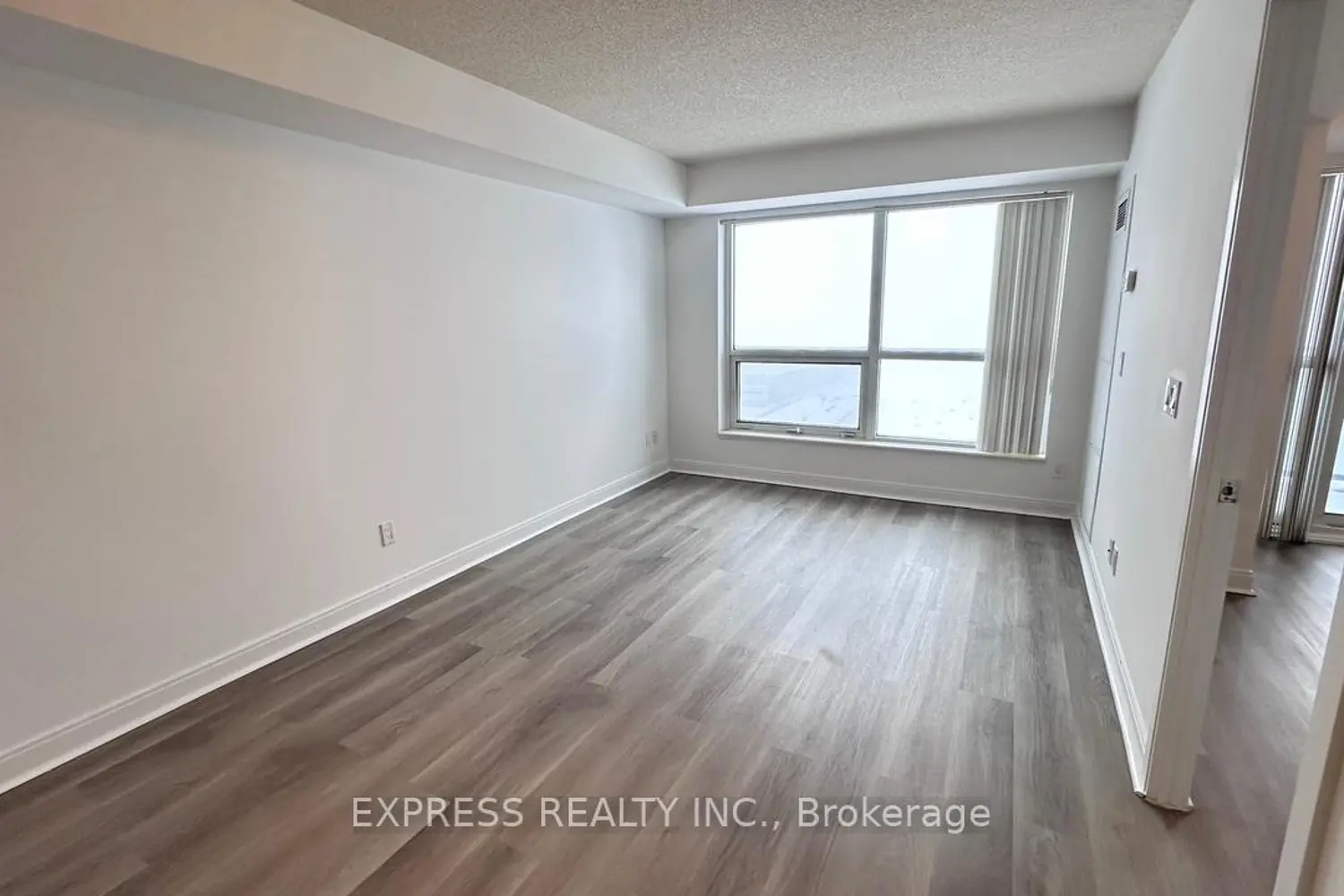 Additional image 7 of 181 Village Green Square 1712