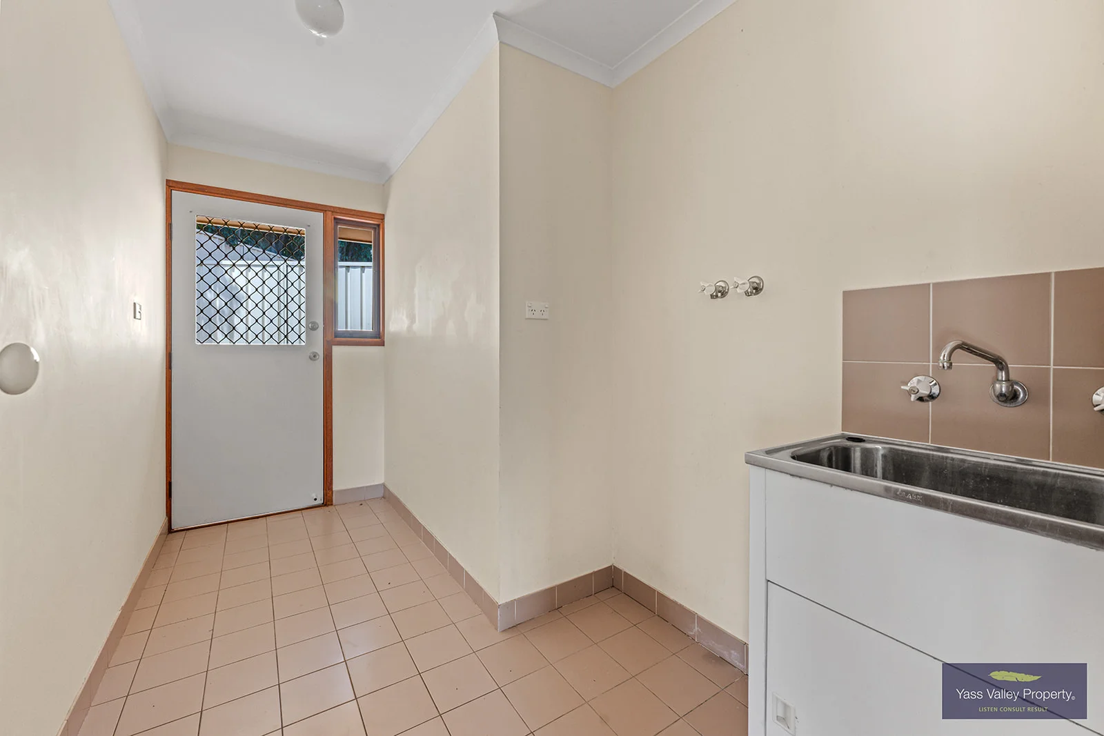 Additional image 10 of 11/1 Mount Street, Yass NSW 2582