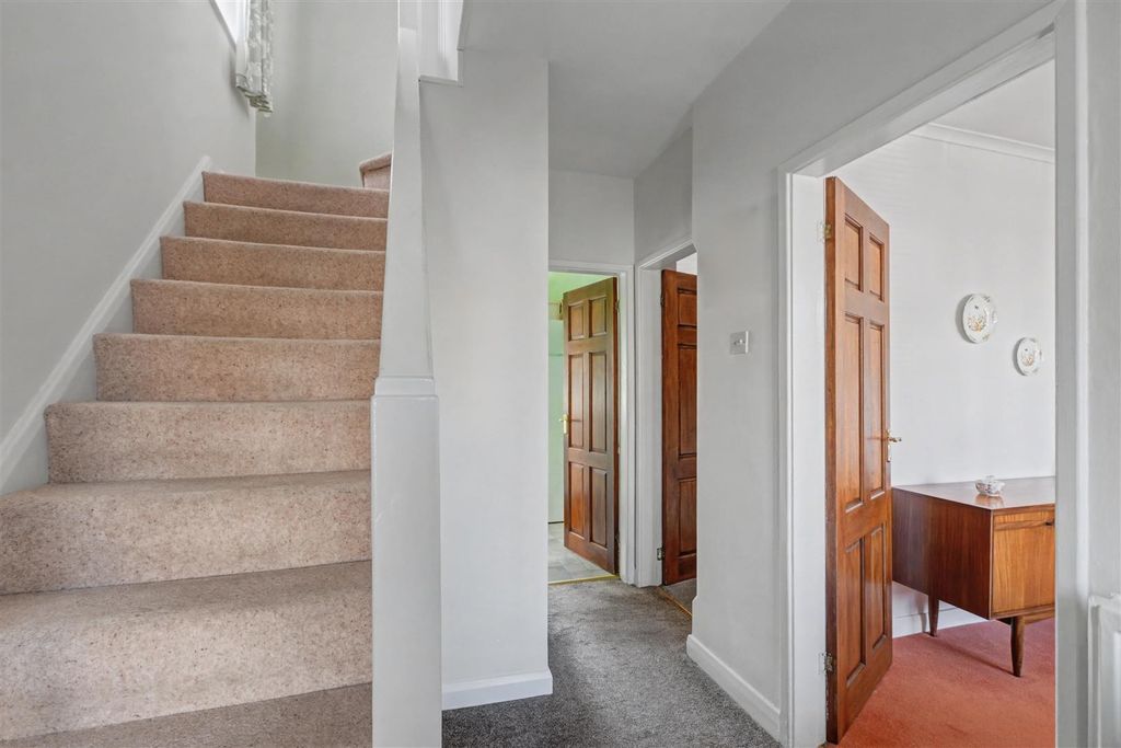 Additional image 5 of 3 bed semi-detached house for saleFarm Road, Chilwell, Nottingham NG9