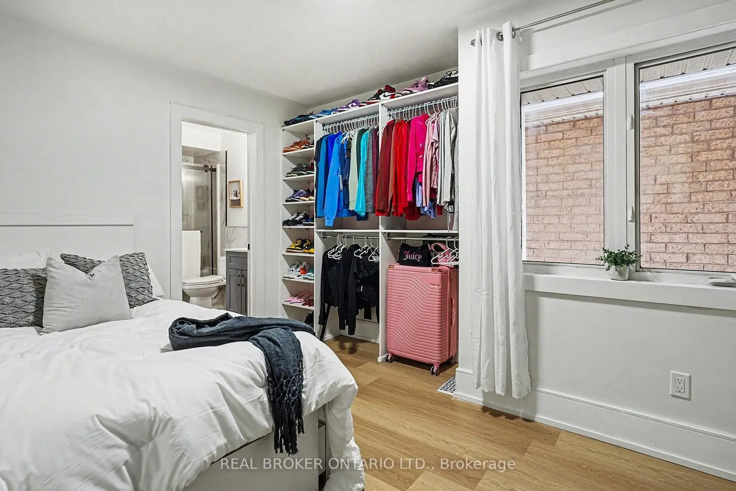 Additional image 9 of 16 Leitch Avenue
