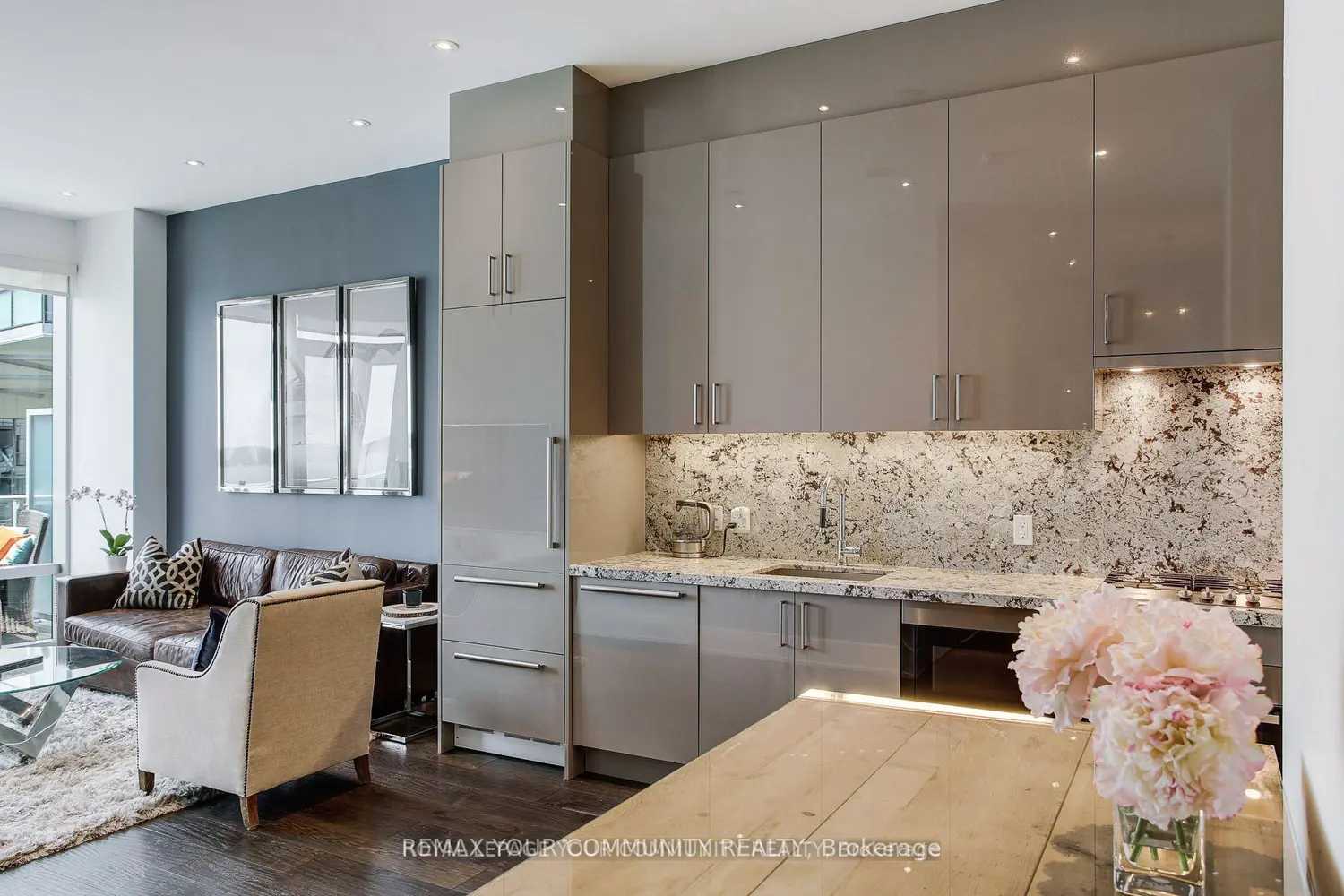 Additional image 6 of 39 Queens Quay 1109