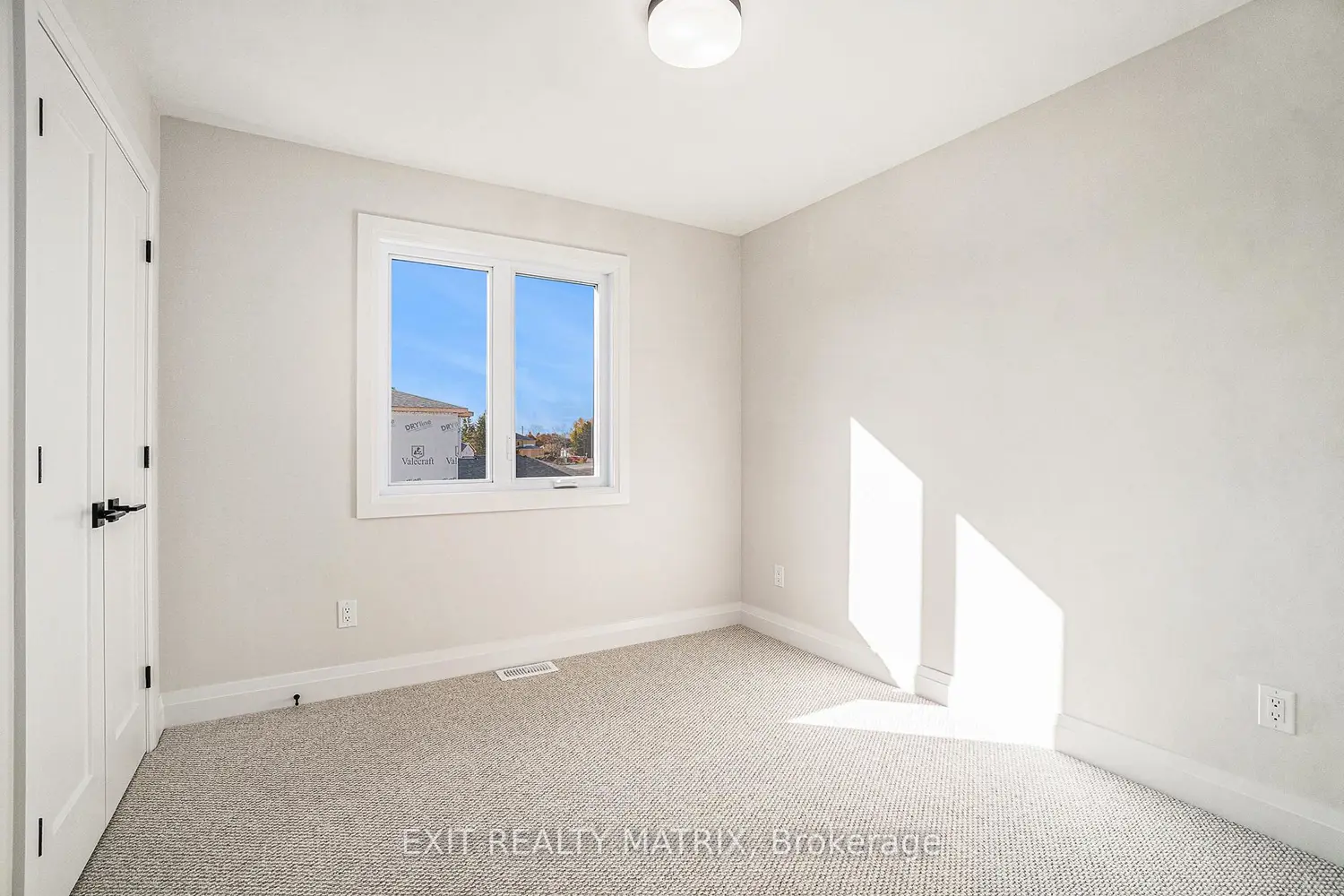 Additional image 12 of 258 Sam Avenue