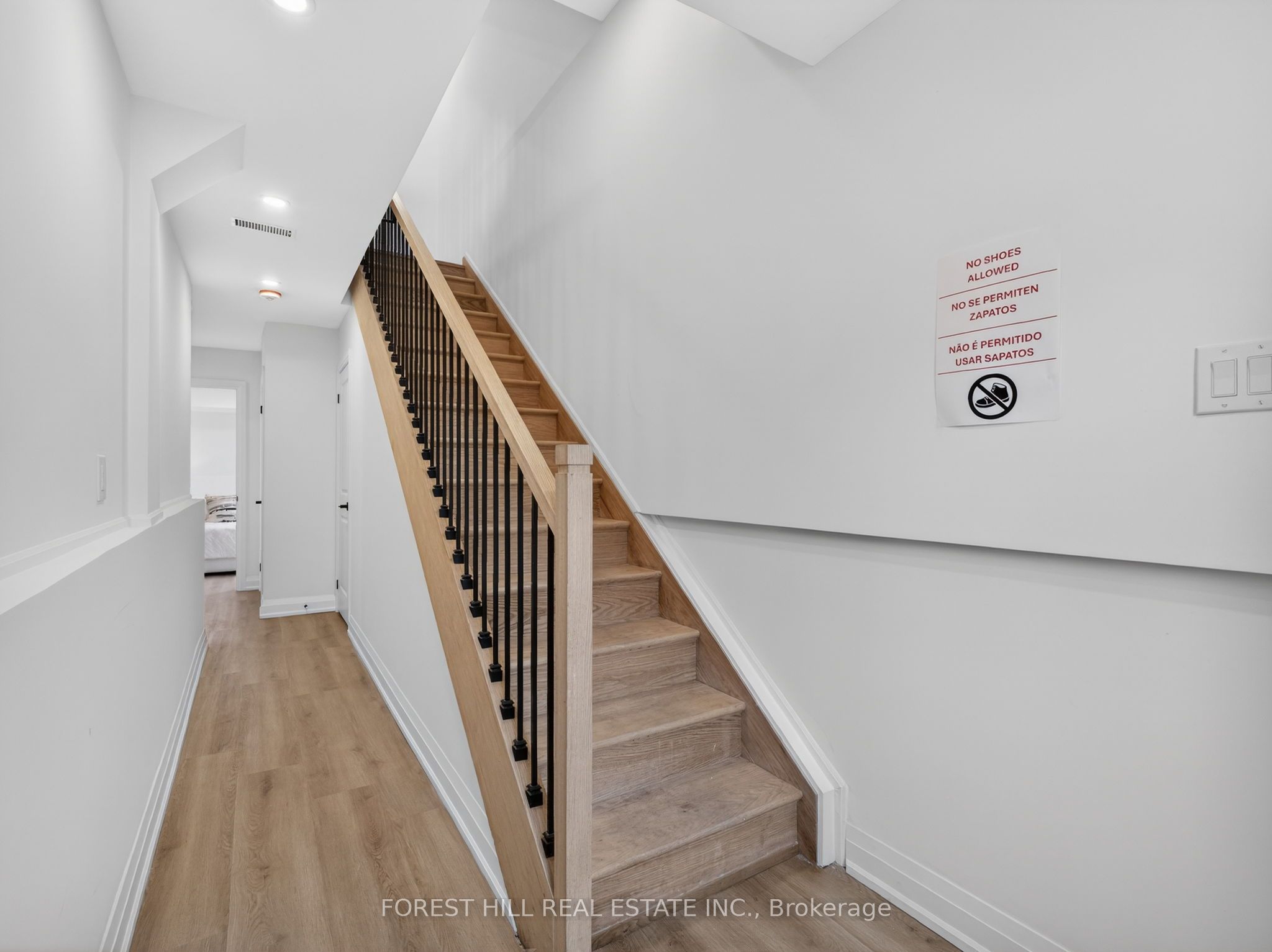 Additional image 3 of A-279 Reiner Road, Toronto, ON, M3H 2M5