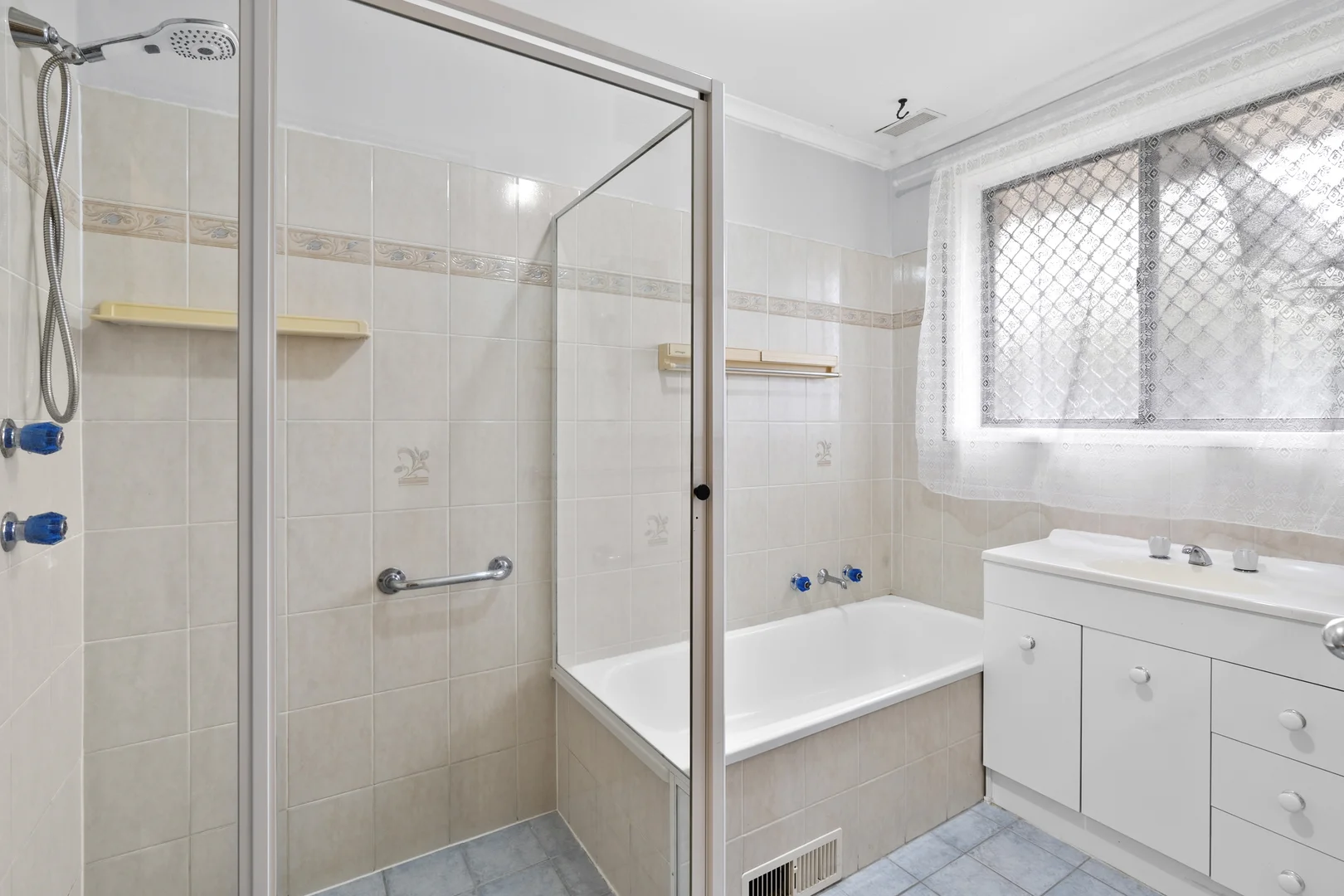 Additional image 14 of 1 Pickworth Street, Holt ACT 2615