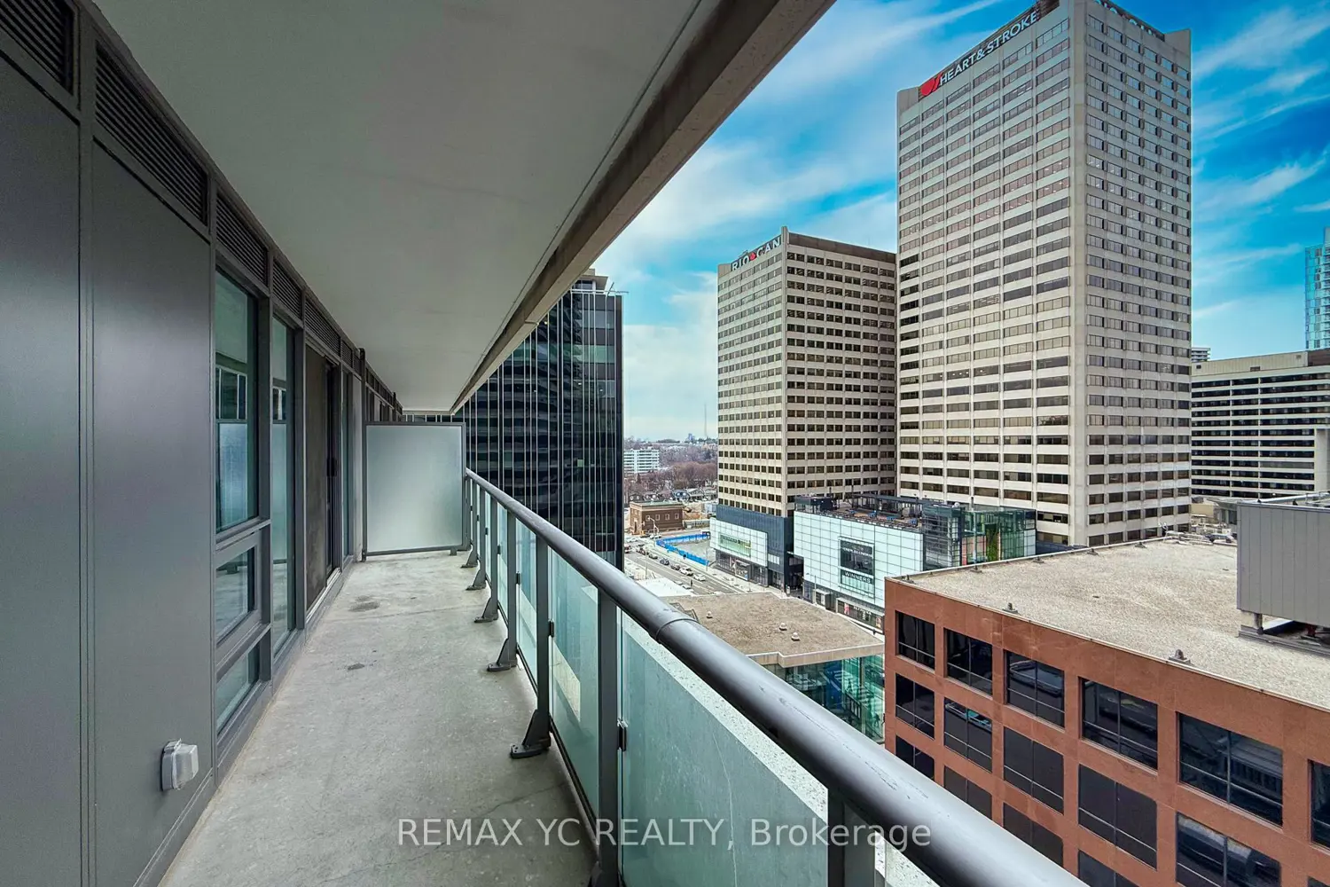 Additional image 10 of 2221 Yonge Street 1111