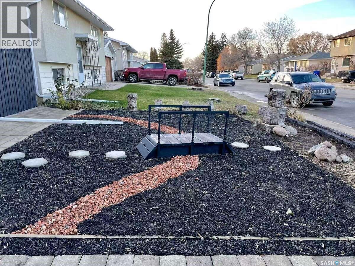 Additional image 3 of 7227 6th Avenue, Regina, SK, S4T0P3