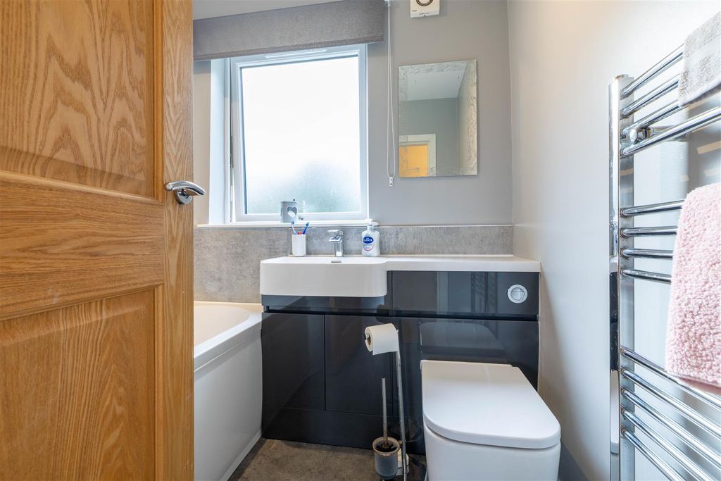 Additional image 7 of 1 bed flat for saleQueens Terrace, Auchterarder PH3