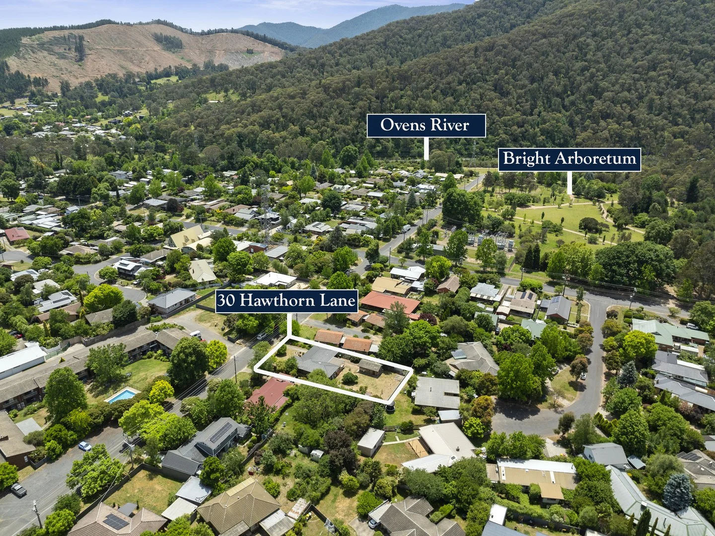 30 Hawthorn Lane, Bright VIC 3741