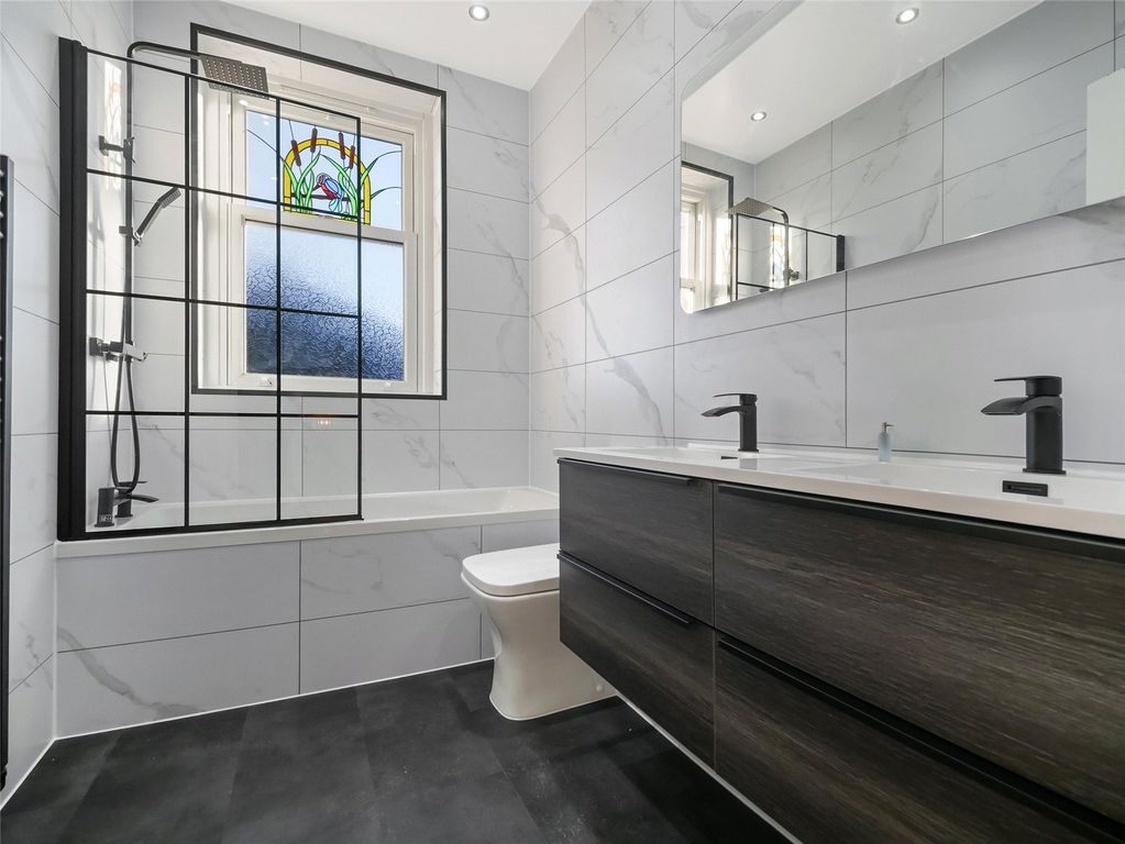 Additional image 10 of 5 bed semi-detached house for saleNewton Street, Greenock, Inverclyde PA16