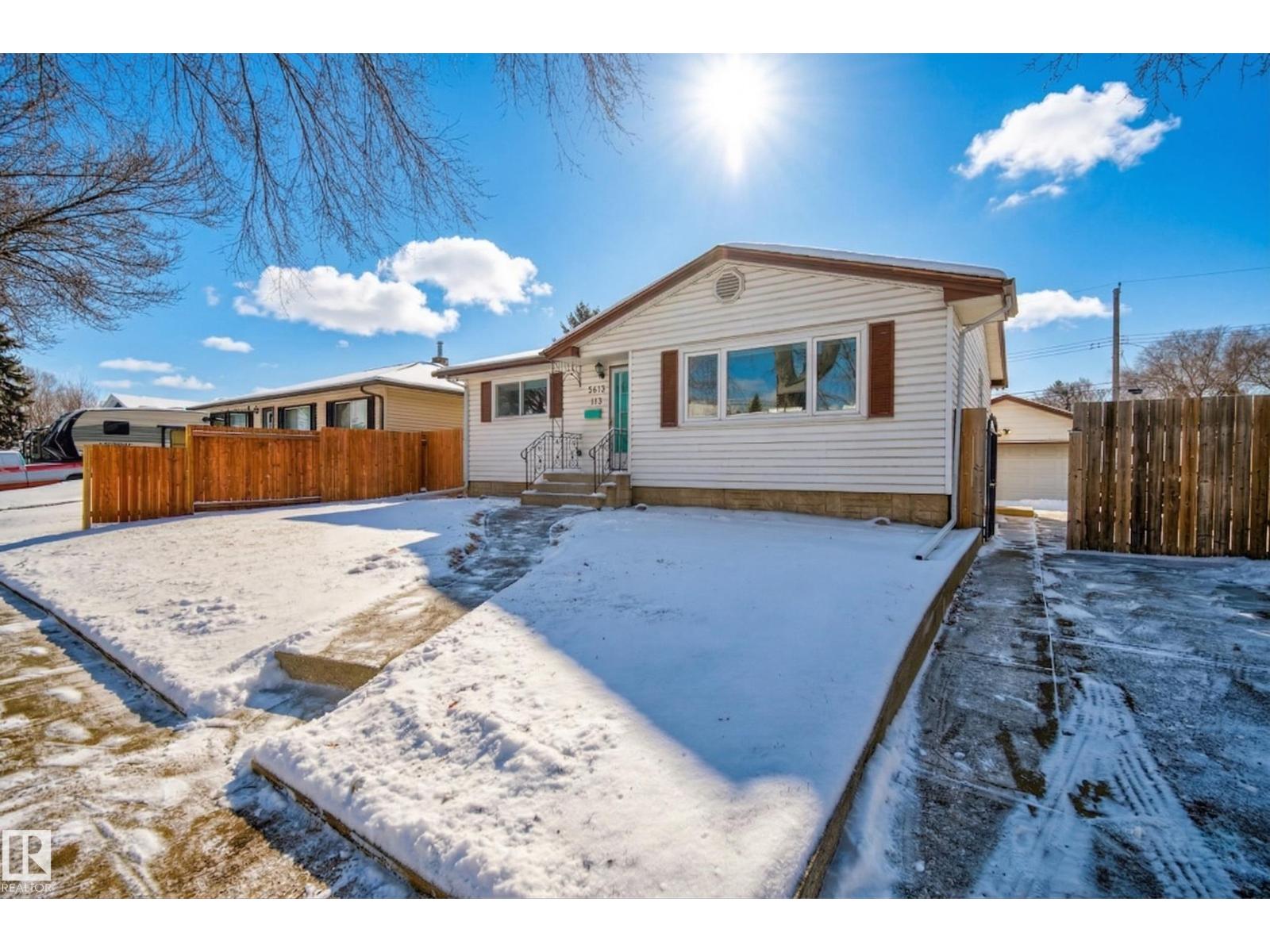 3613 113 Avenue NW, Edmonton, AB, T5W0P7