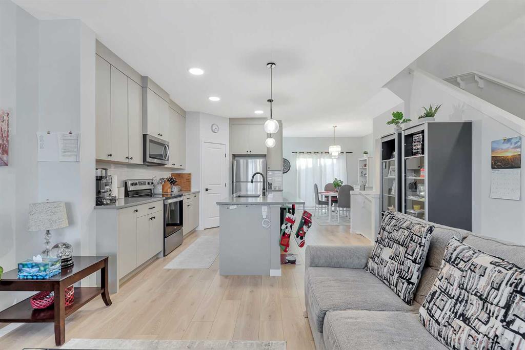 Additional image 5 of 371 Fireside Way, Cochrane, AB, T4C 3B1