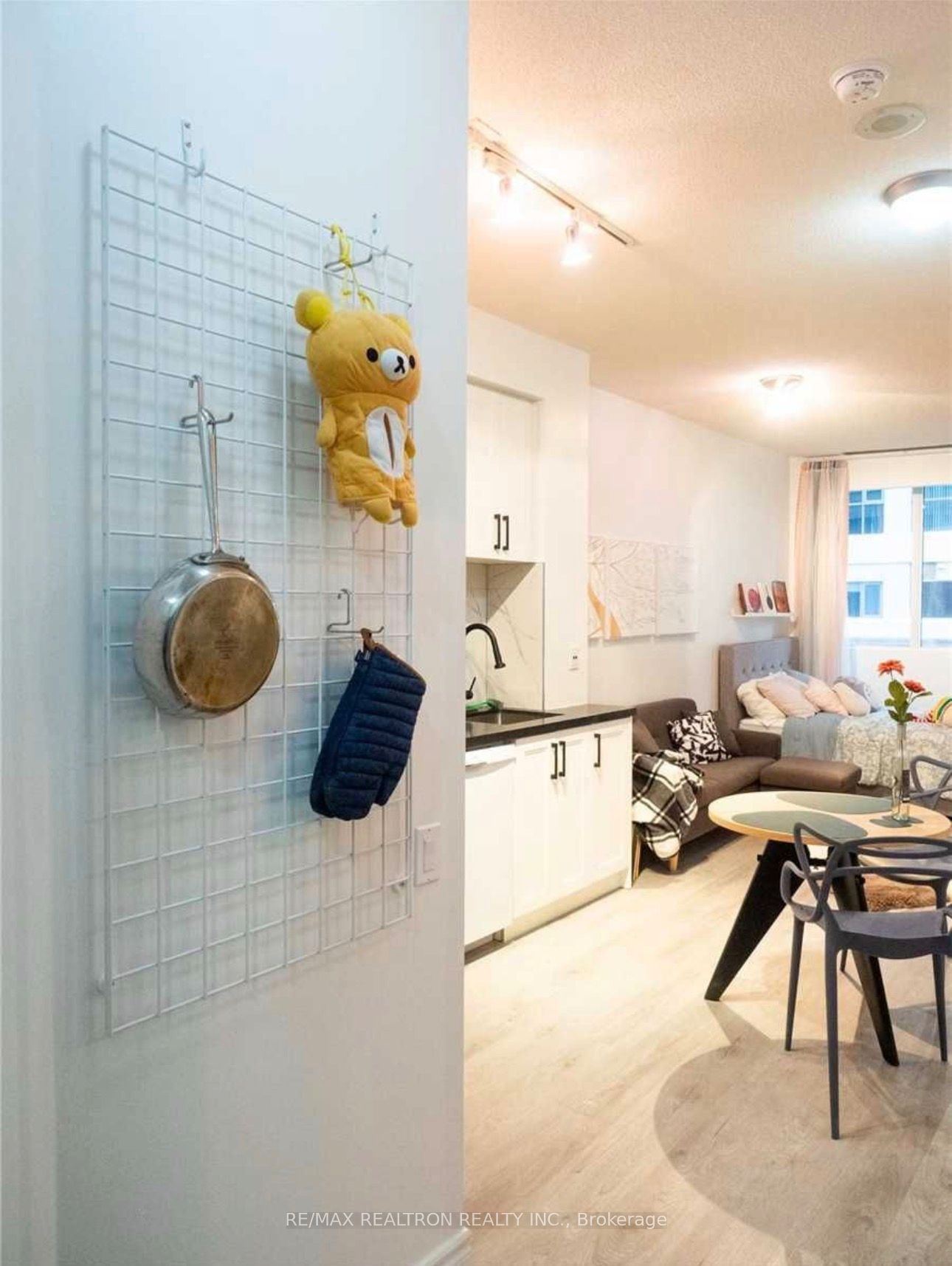 Additional image 5 of 205-555 Yonge Street, Toronto, ON, M4Y 1Y7