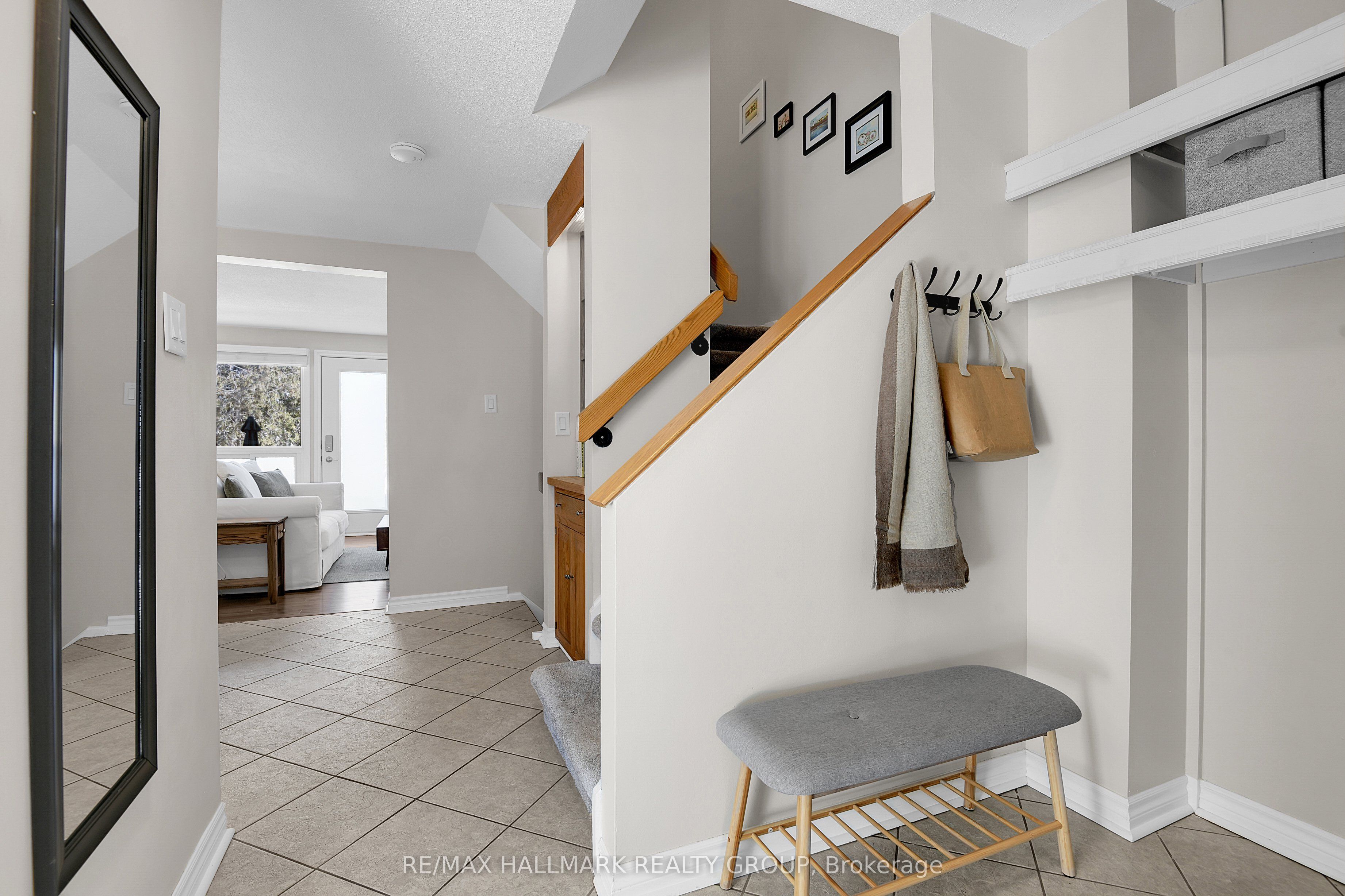 Additional image 5 of 31-2019 Stonehenge Crescent, Ottawa, ON, K1B 4N7
