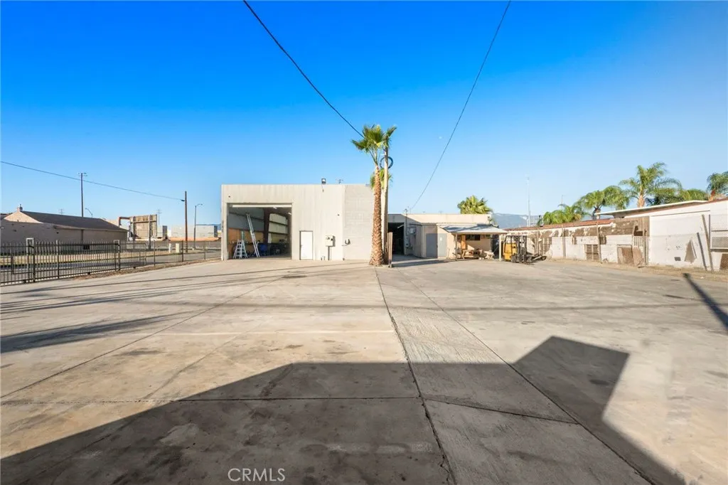 Additional image 5 of 1033 W 3rd Street, San Bernardino, CA 92410