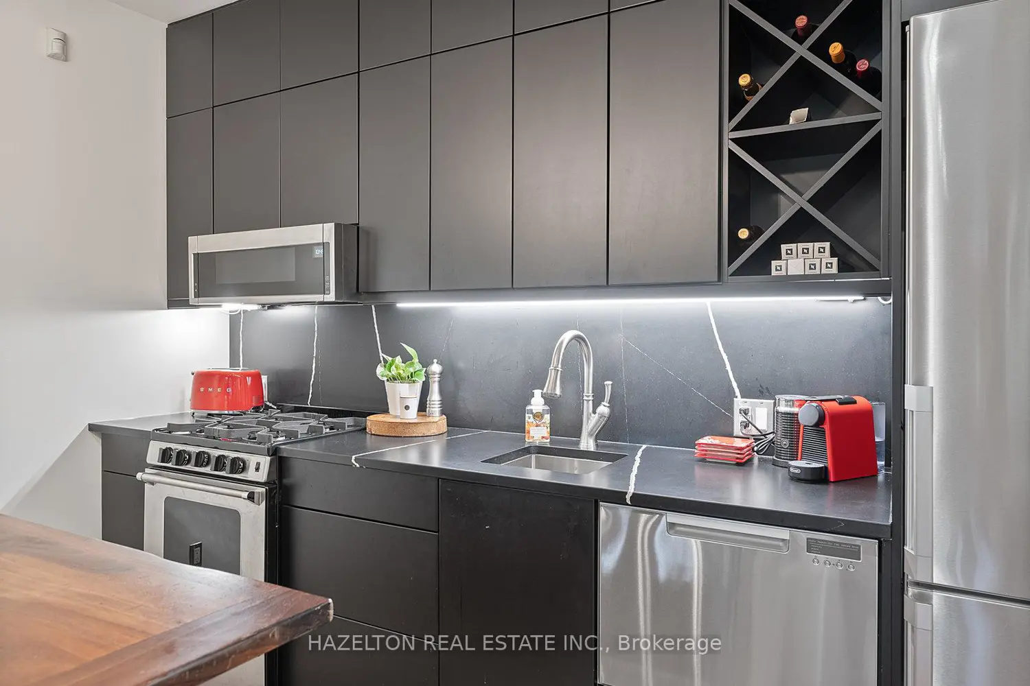 Additional image 13 of 32 Regal Road