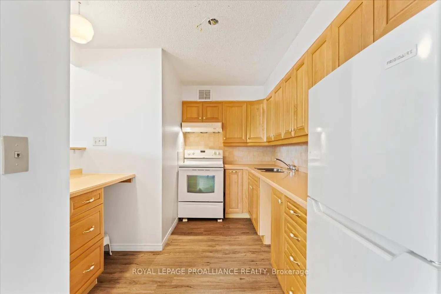 Additional image 9 of 344 Front Street 201