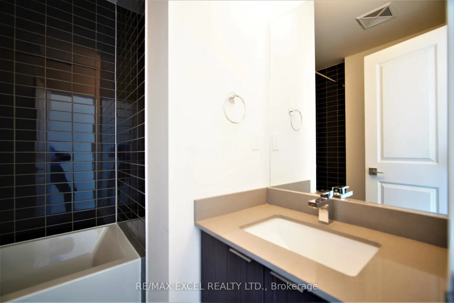 Additional image 18 of 2908 Highway 7 Road # 2607