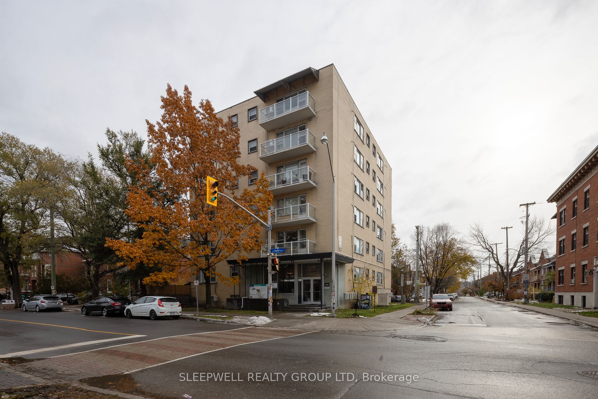 280 Laurier Avenue E, Ottawa, ON, K1N 6P5