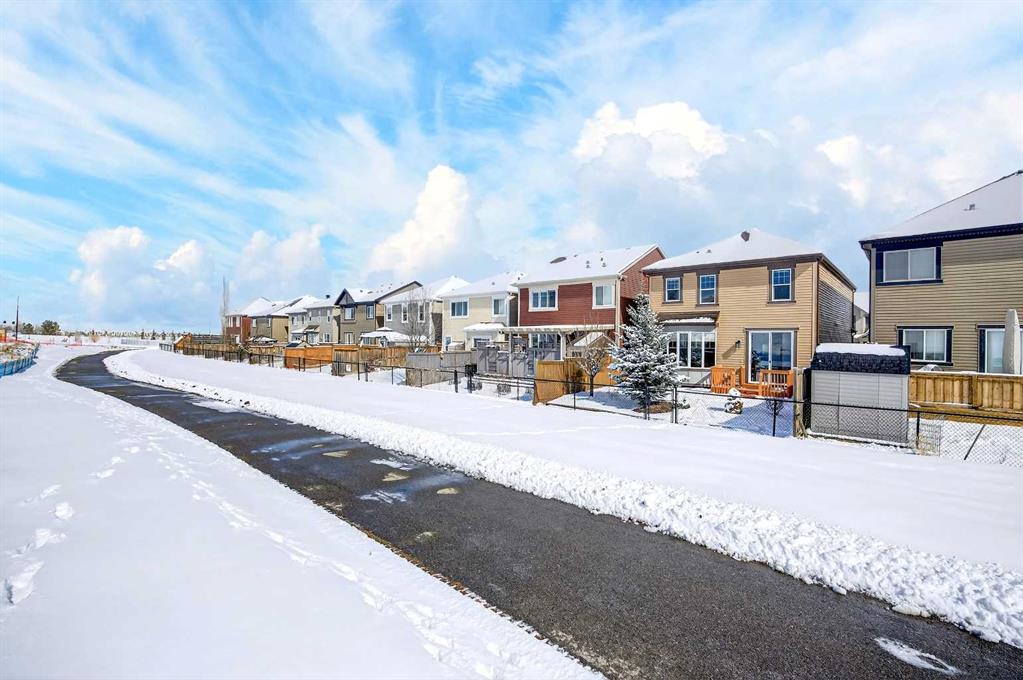 Additional image 2 of 35 Windcreek Terrace SW, Airdrie, AB, T4B 0Y4