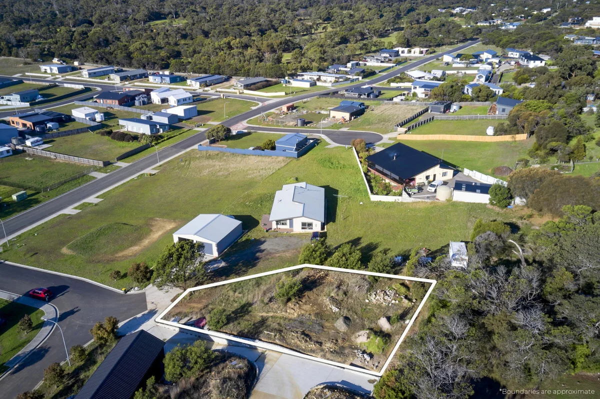 Additional image 2 of 9 Georgia Court, Coles Bay TAS 7215