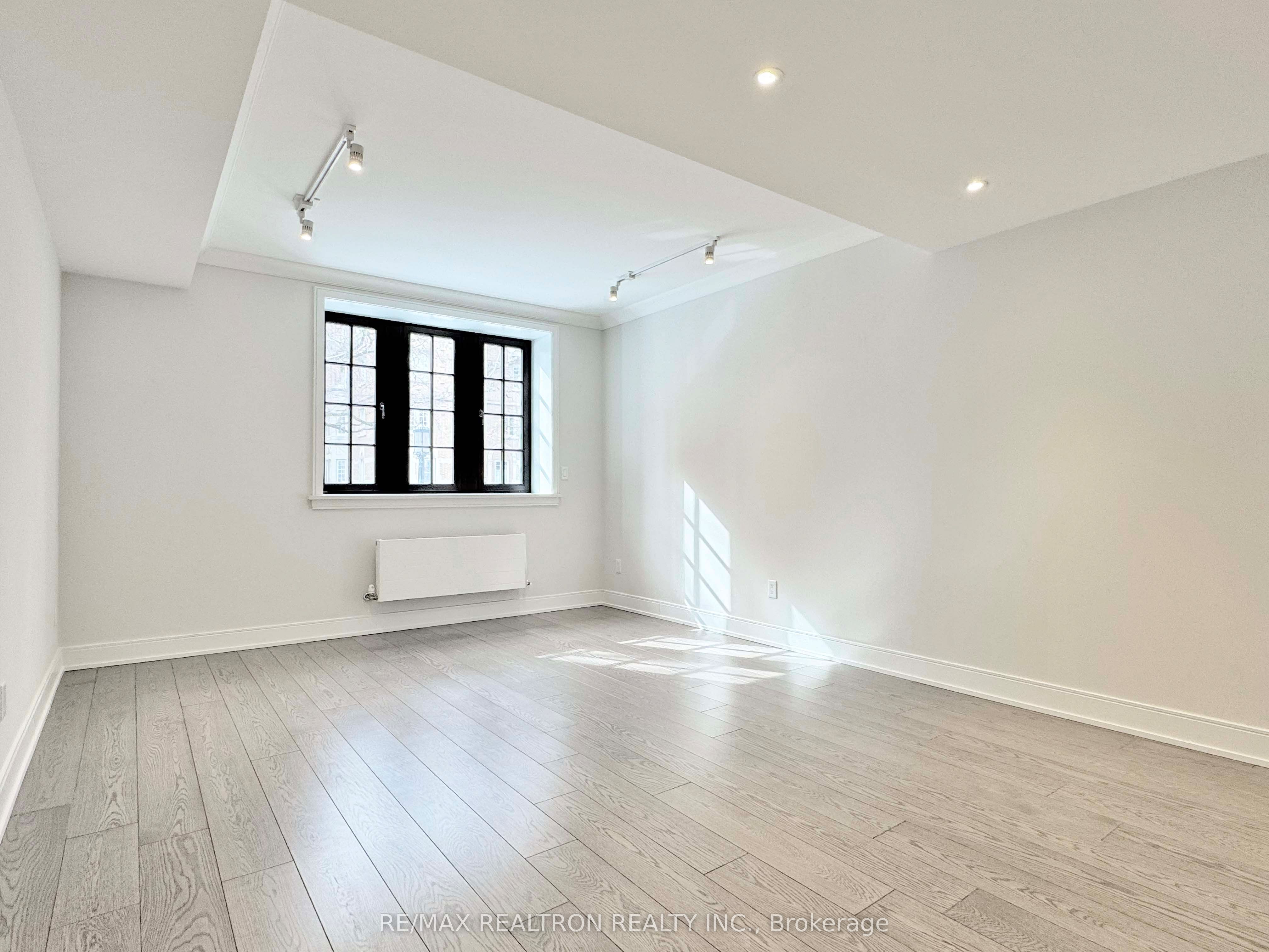 Additional image 3 of 105-2 Clarendon Avenue, Toronto, ON, M4V 1H9