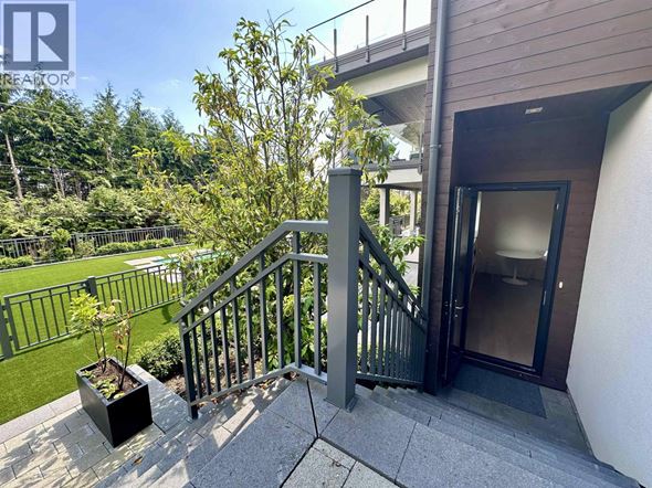 660 ST ANDREWS ROAD, Vancouver, BC, V7S1V6