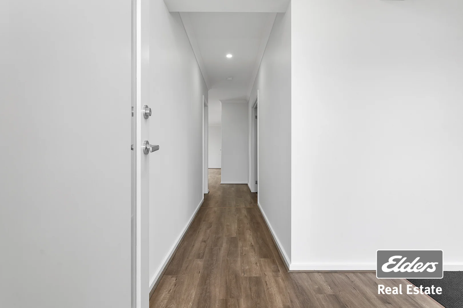 Additional image 2 of 28 Wondrous Boulevard, Tarneit VIC 3029