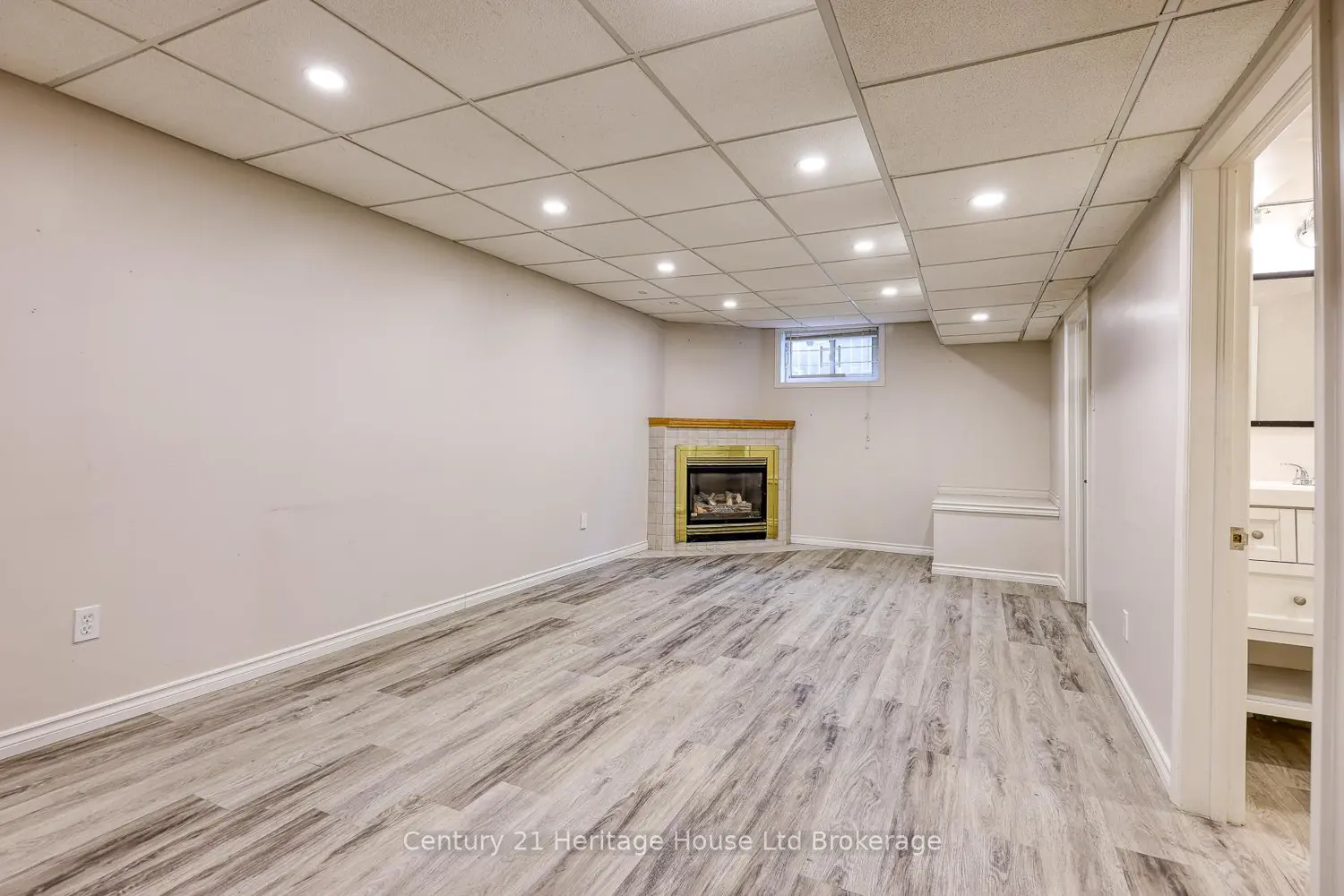 Additional image 11 of 719 Peel Street