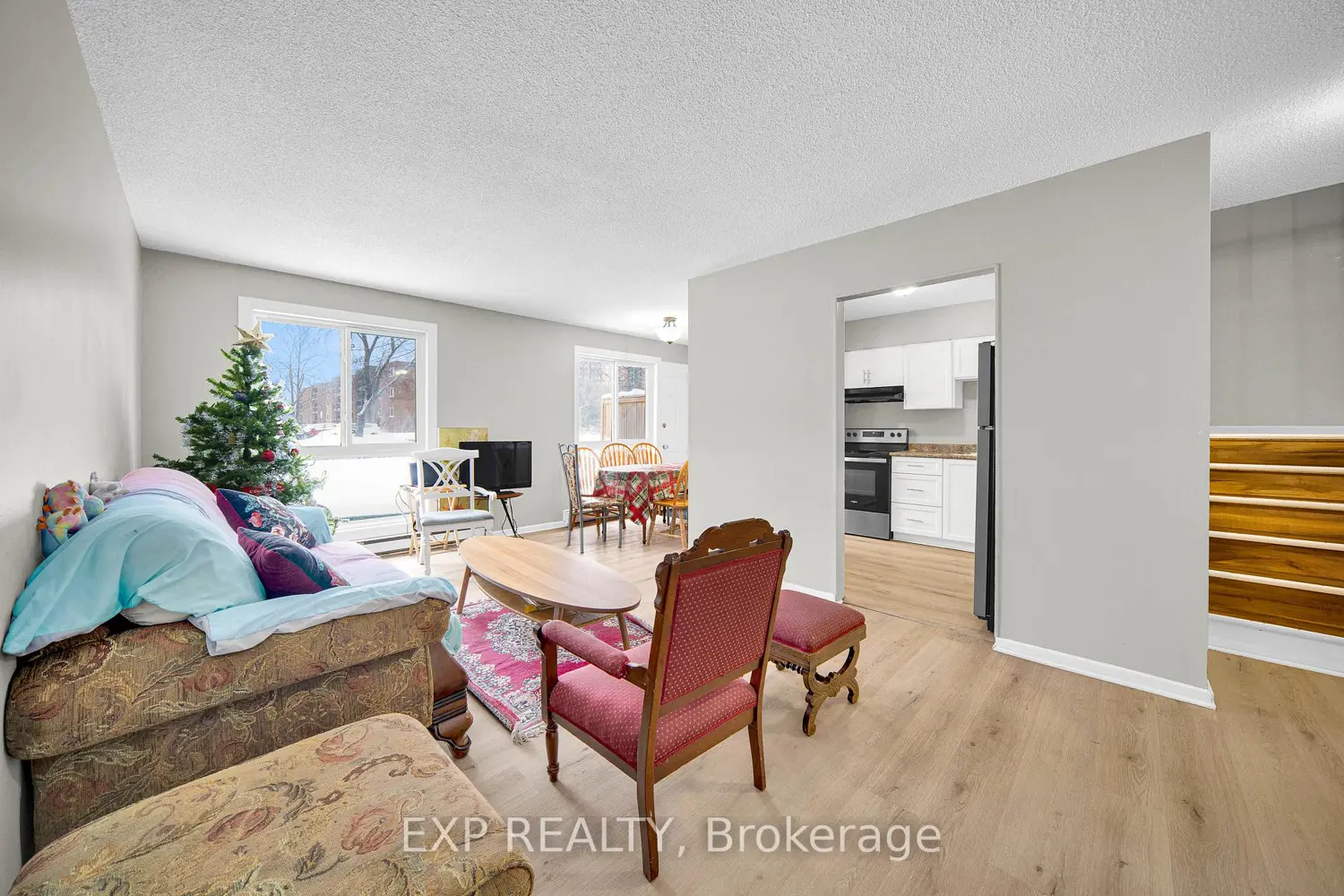 1958 Jasmine Crescent 34J