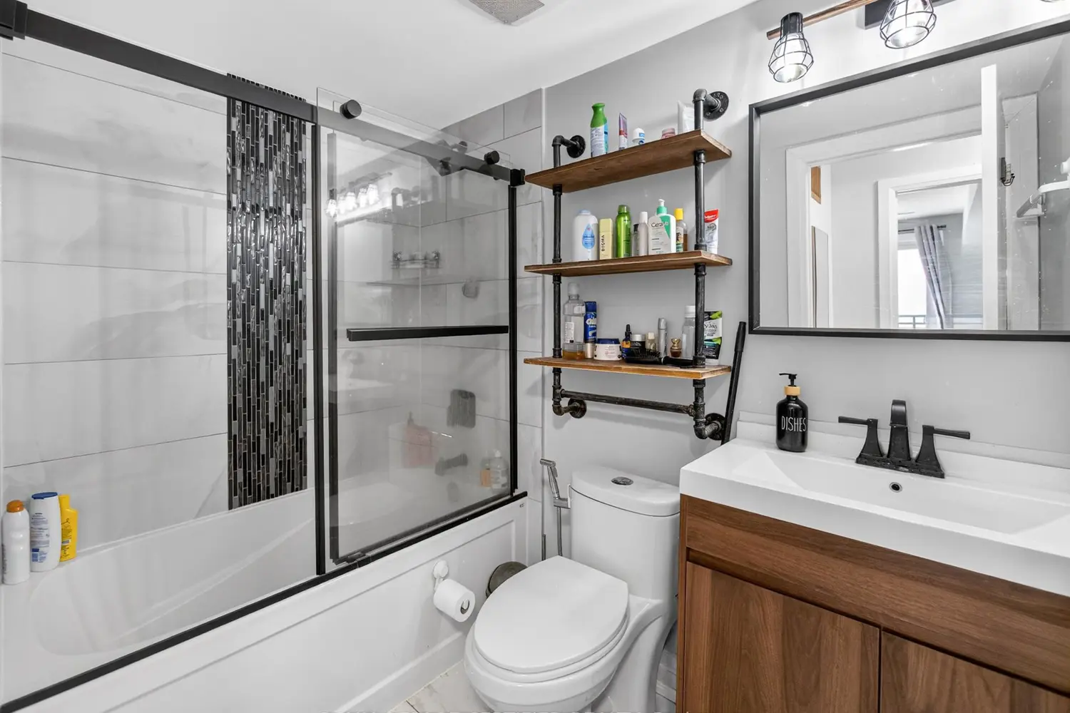 Additional image 19 of 4975 Southhampton Drive 156