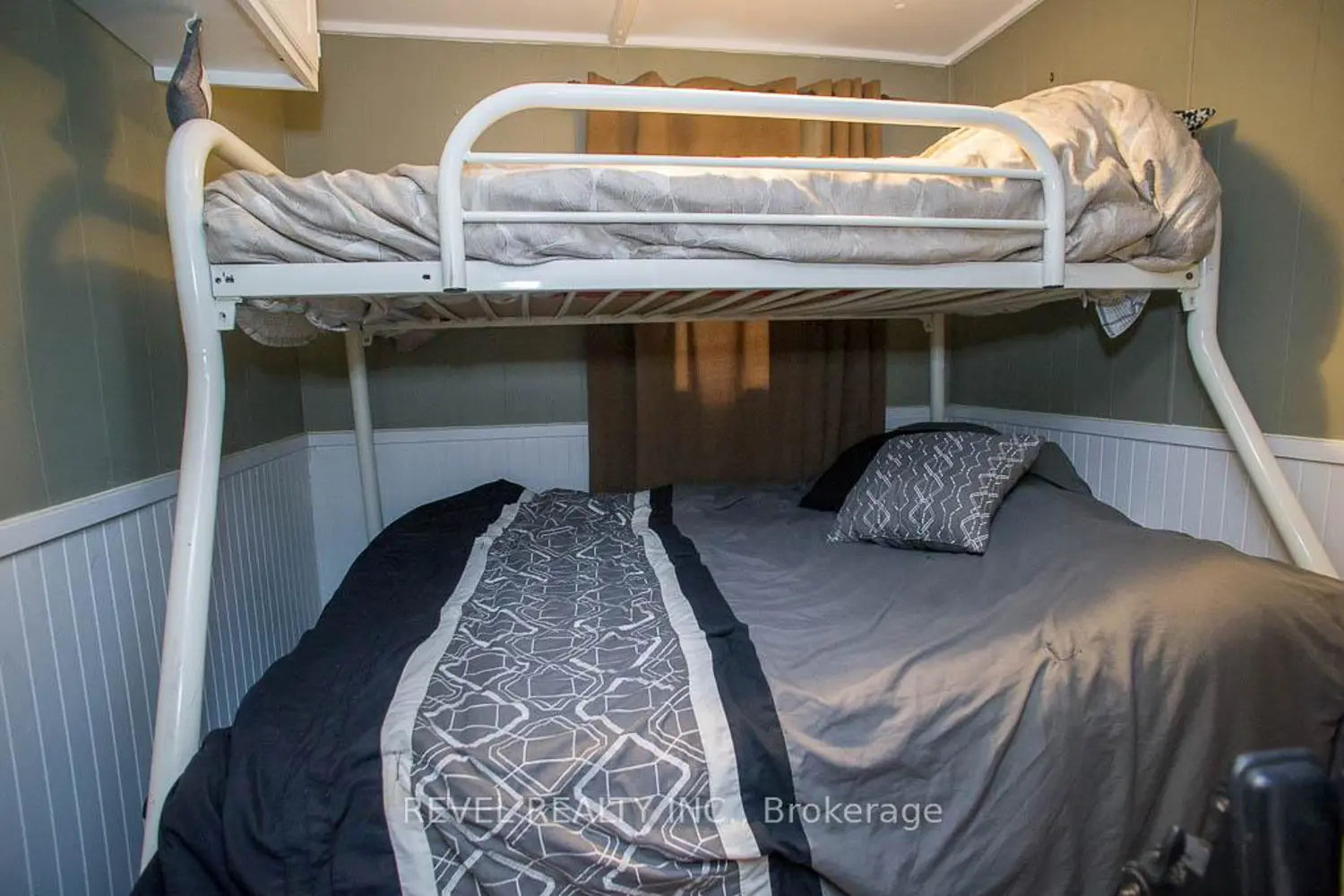 Additional image 13 of 70 Bluewater Avenue 12