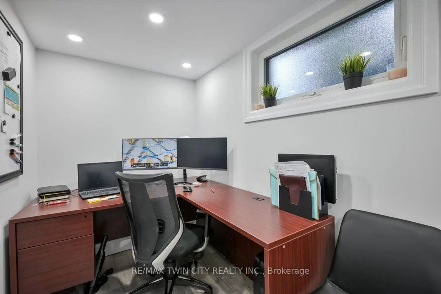 Additional image 17 of 162 Greenbrook Drive