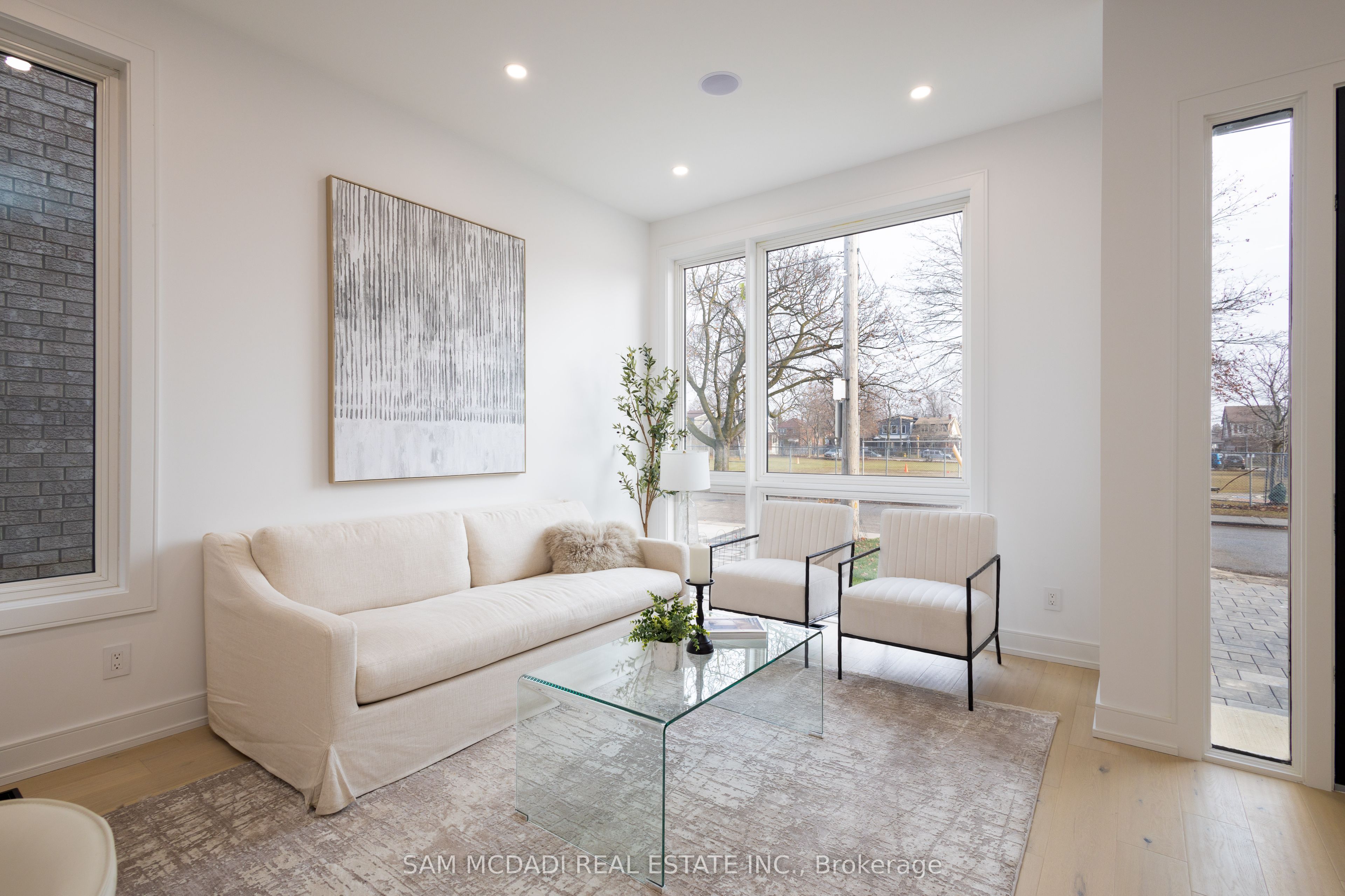 Additional image 4 of 24 Twenty First Street, Toronto, ON, M8V 3L7