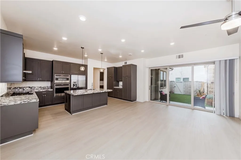 Additional image 65 of 191 Frame, Irvine, CA 92618