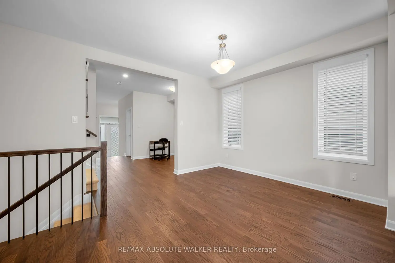 529 Anchor Circle photo 4